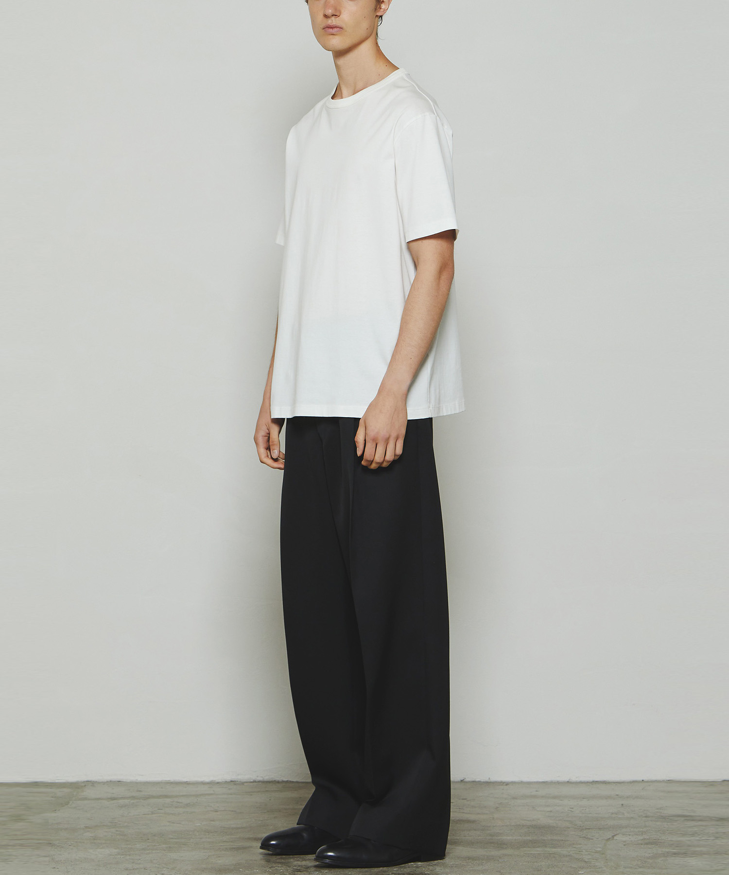 THE T-SHIRT THE RERACS