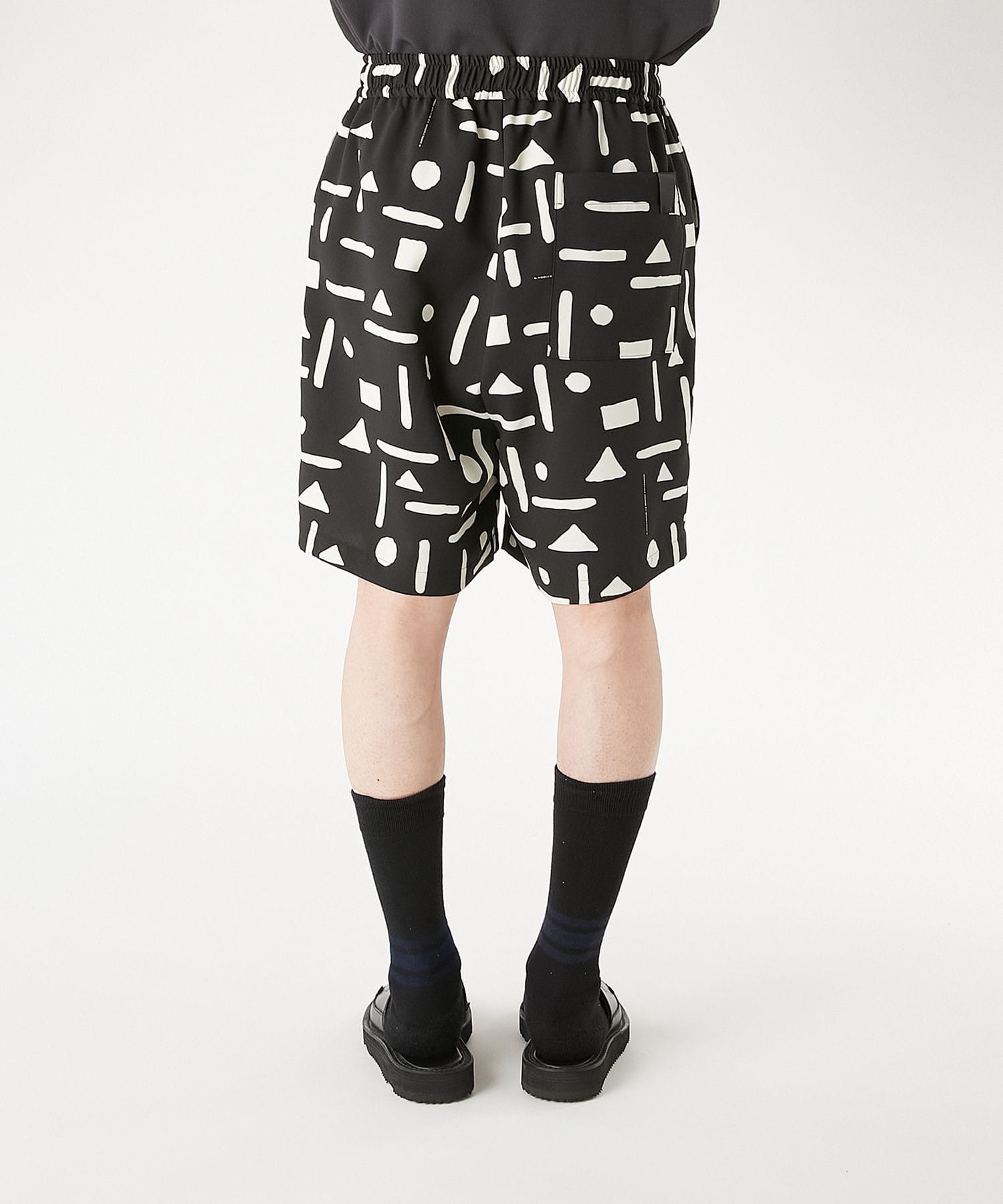 2261-CP50-016-総柄ショーツ N.HOOLYWOOD