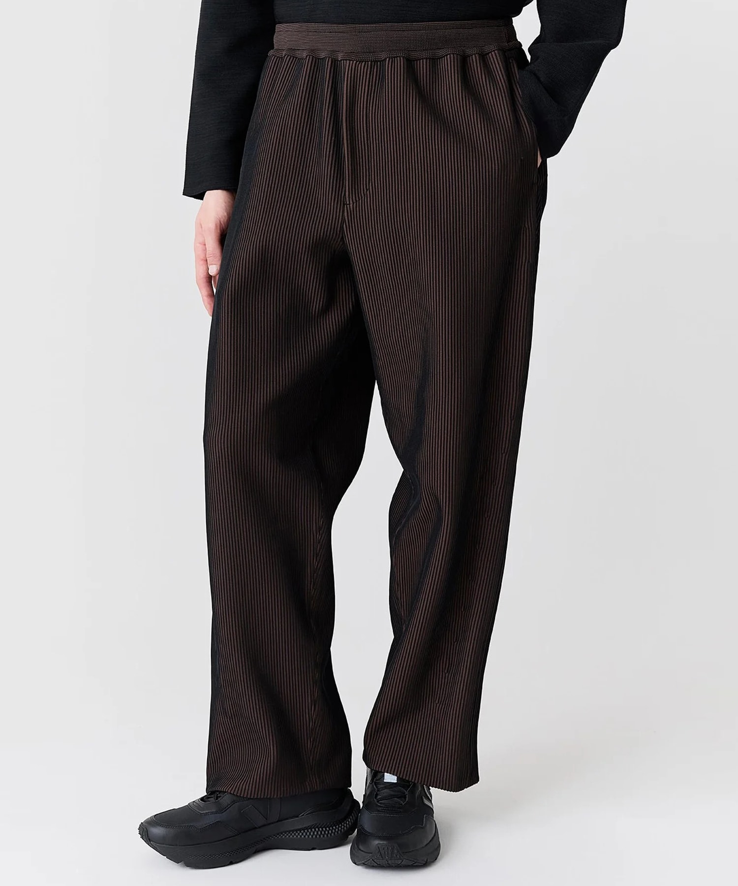 SOFT HYPHA TAPERED CURVED PANTS CFCL
