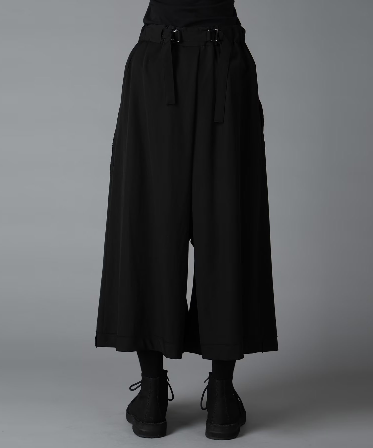 袴パンツ GroundY