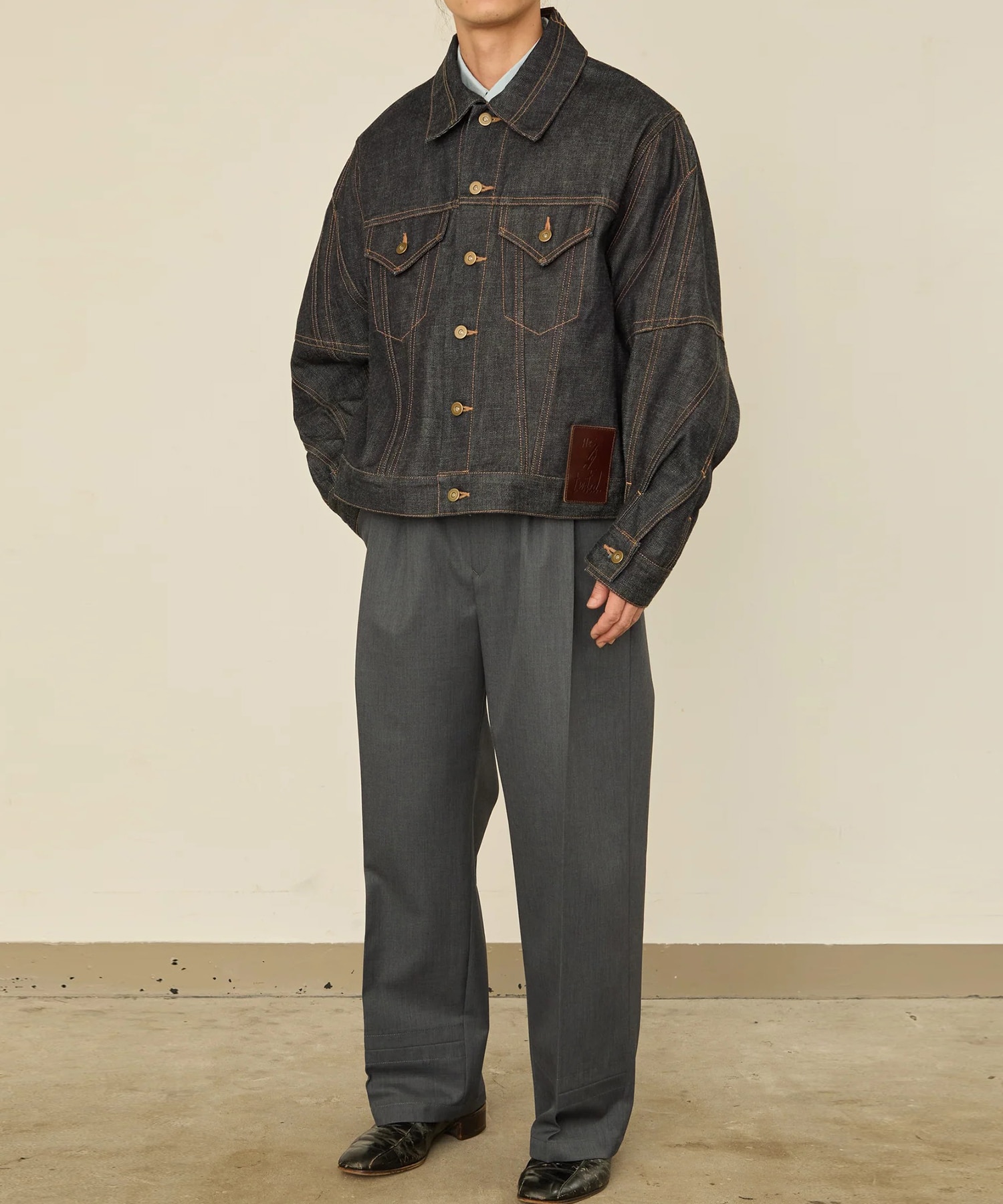 TWIST SLEEVE DENIM JACKET I'm here
