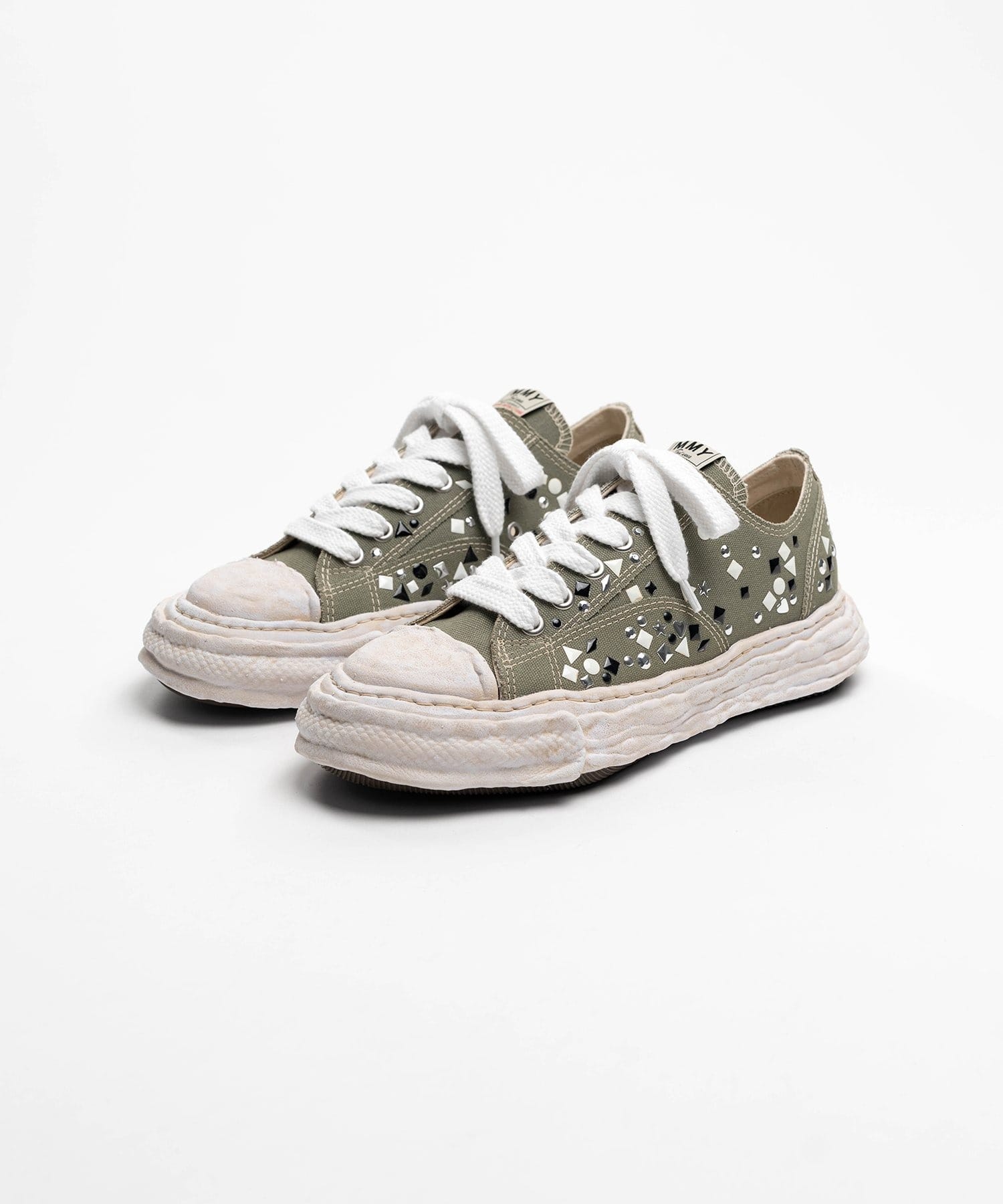 PETERSON23 OG Sole Embellished Canvas Low-top Sneakers Maison MIHARA YASUHIRO