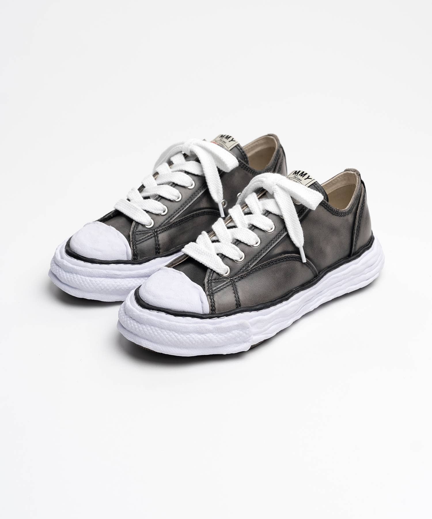 PETERSON23 OG Sole Vintage Leather Effect Low-top Sneakers Maison MIHARA YASUHIRO