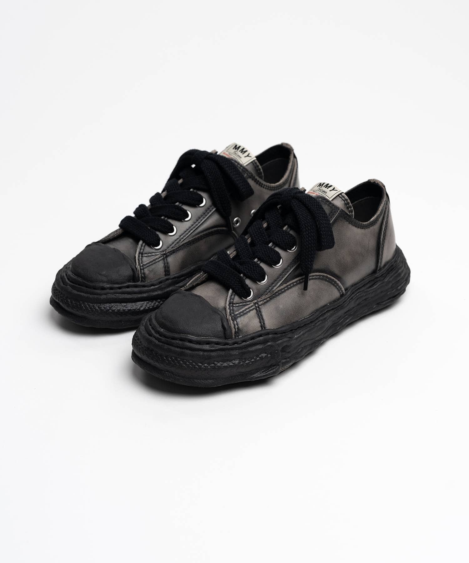 PETERSON23 OG Sole Vintage Leather Effect Low-top Sneakers Maison MIHARA YASUHIRO
