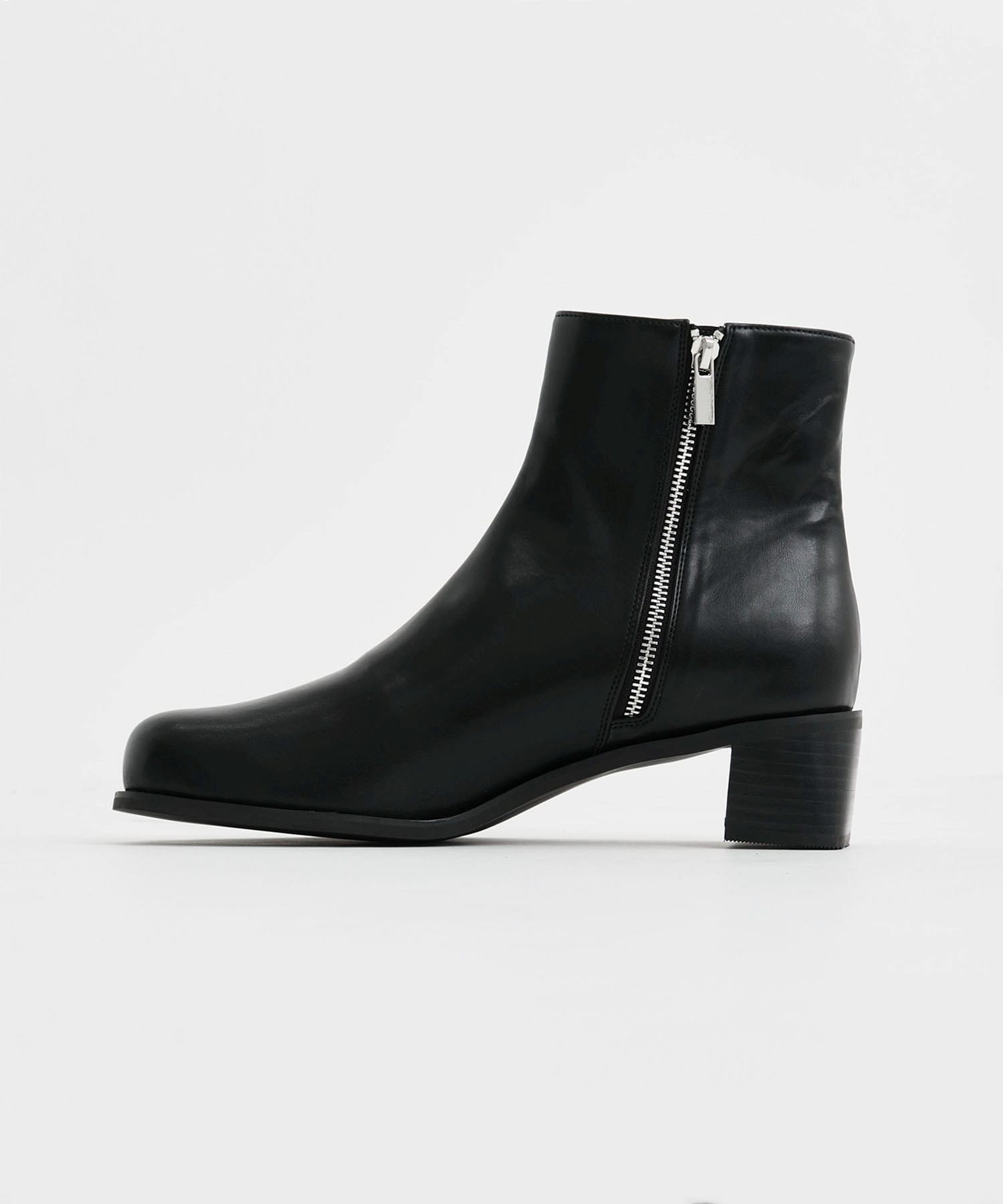 PLATFORM HEEL BOOTS STUDIOUS