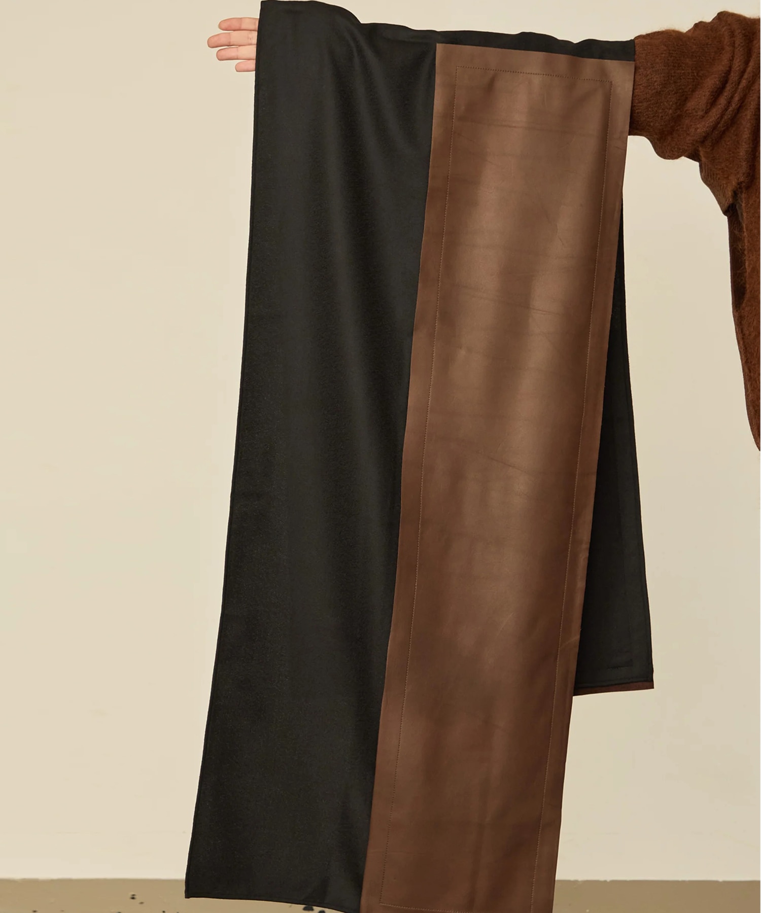 LEATHER  SCARF I'm here