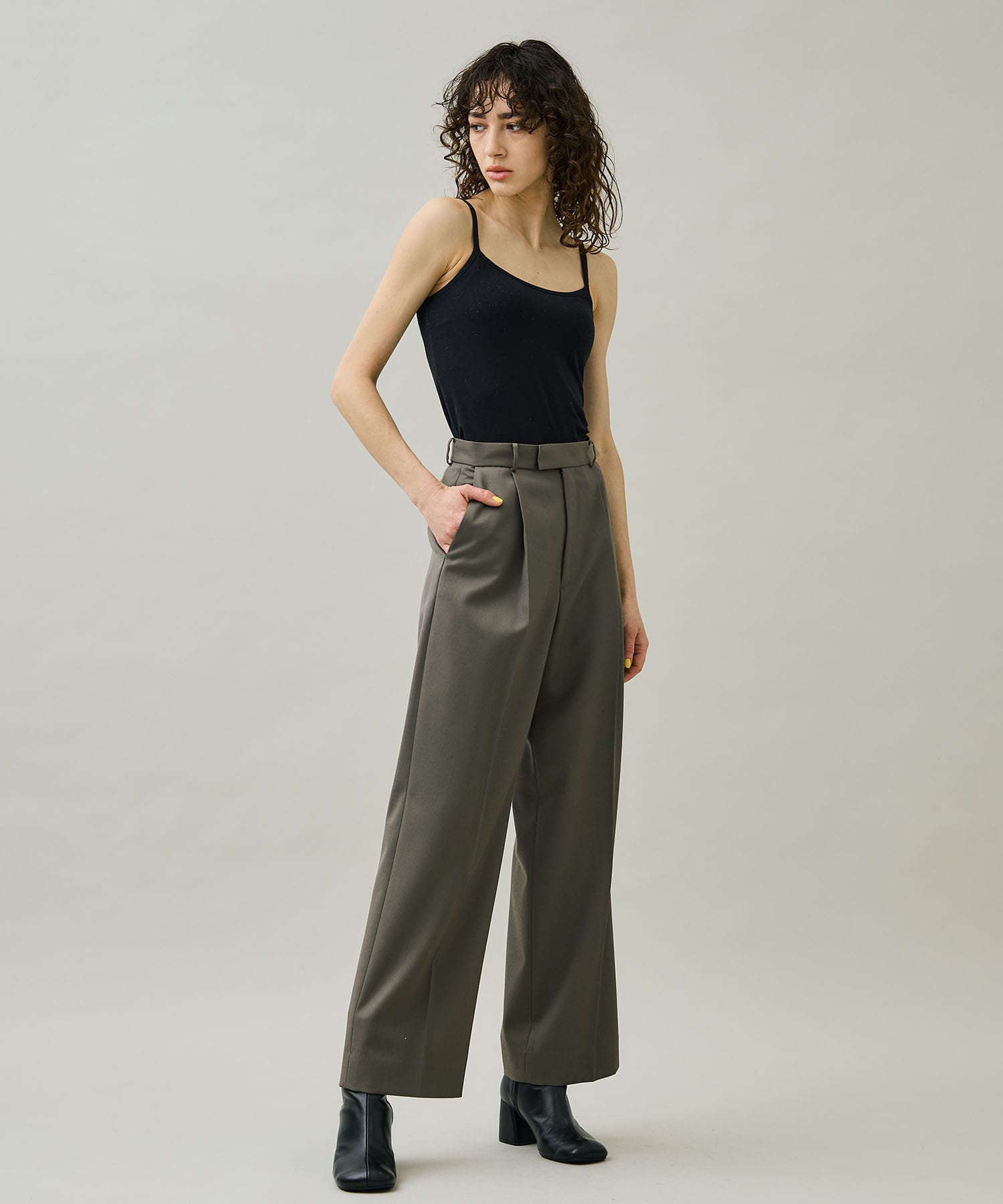 COMPACT WOOL STRAIGHT PANTS(0 KHAKI): ATON: WOMENS｜ STUDIOUS