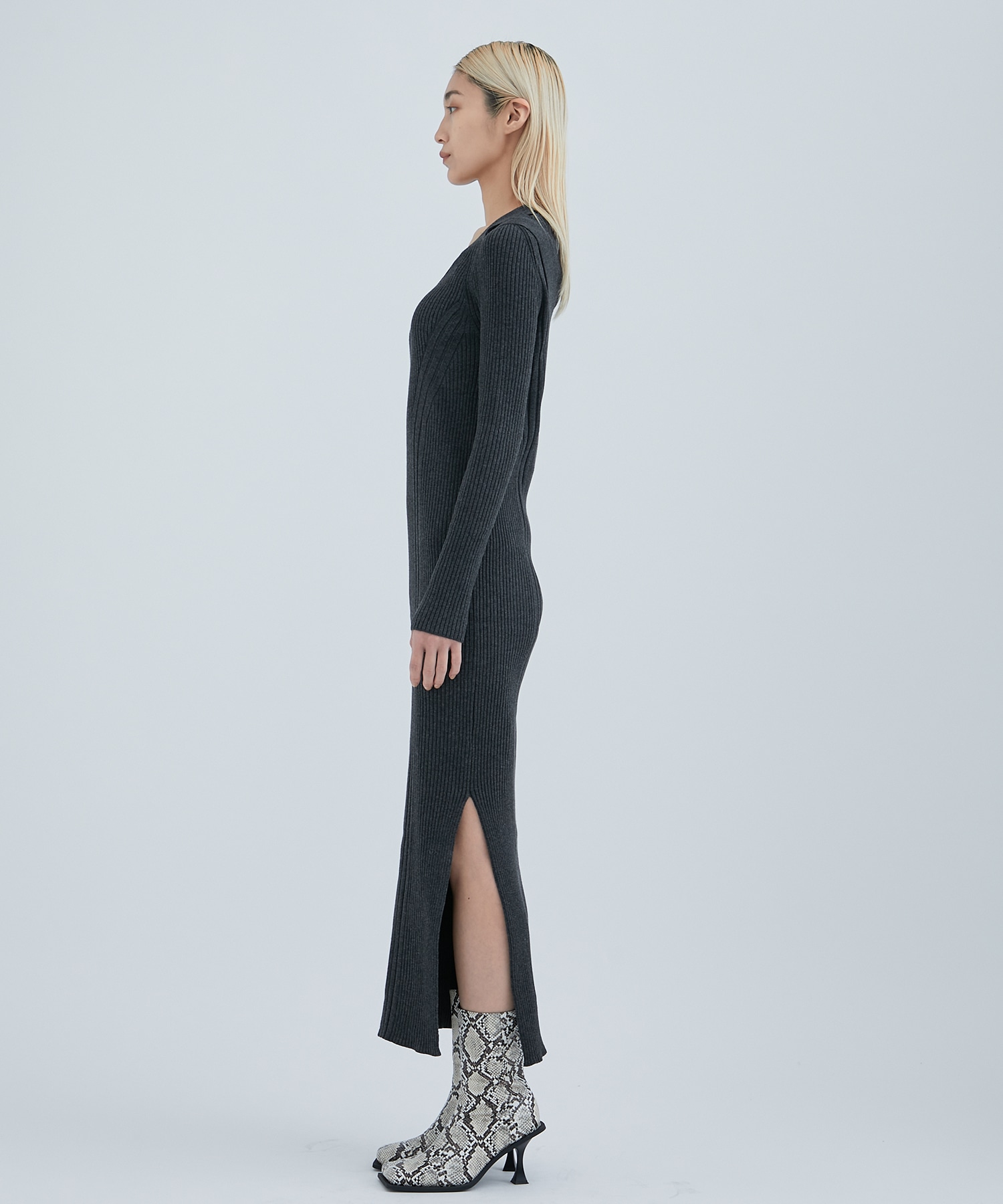 Design Neck Knit Dress(1 DARK GREY): STUDIOUS: WOMENS｜ STUDIOUS