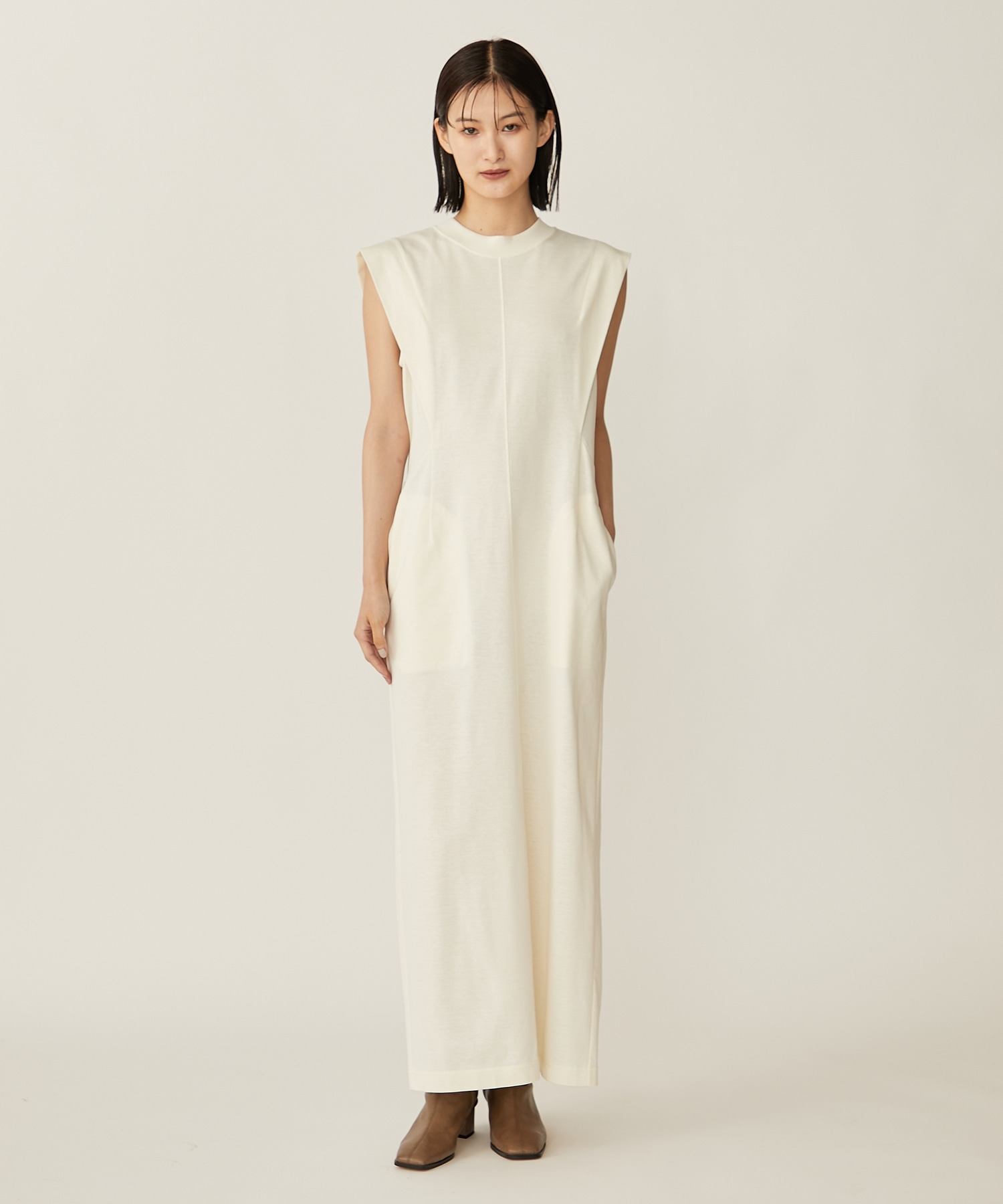 mame kurogouchi / Linen Sleeveless