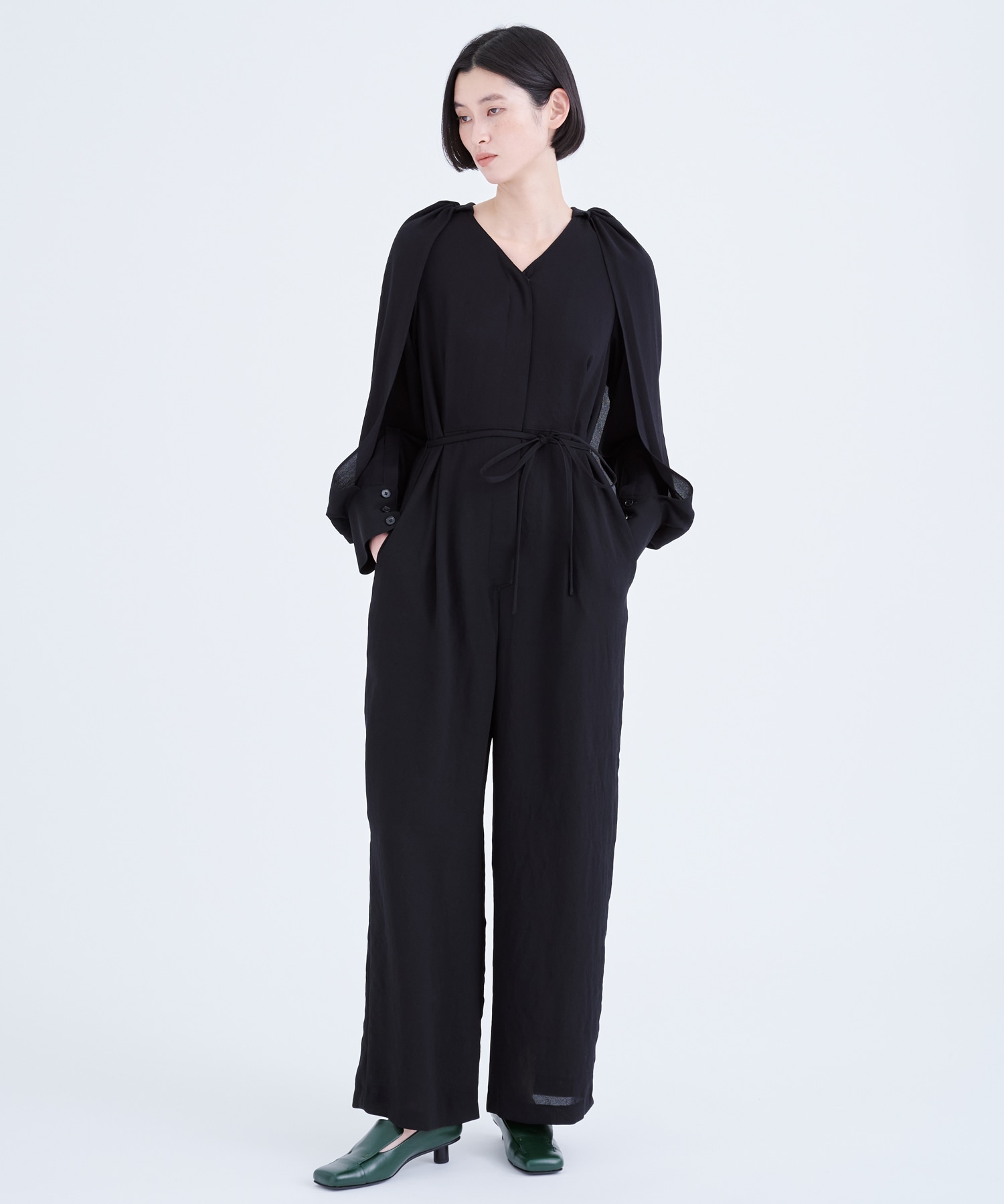 Beata wrap sleeve jumpsuit BK AKIRANAKA