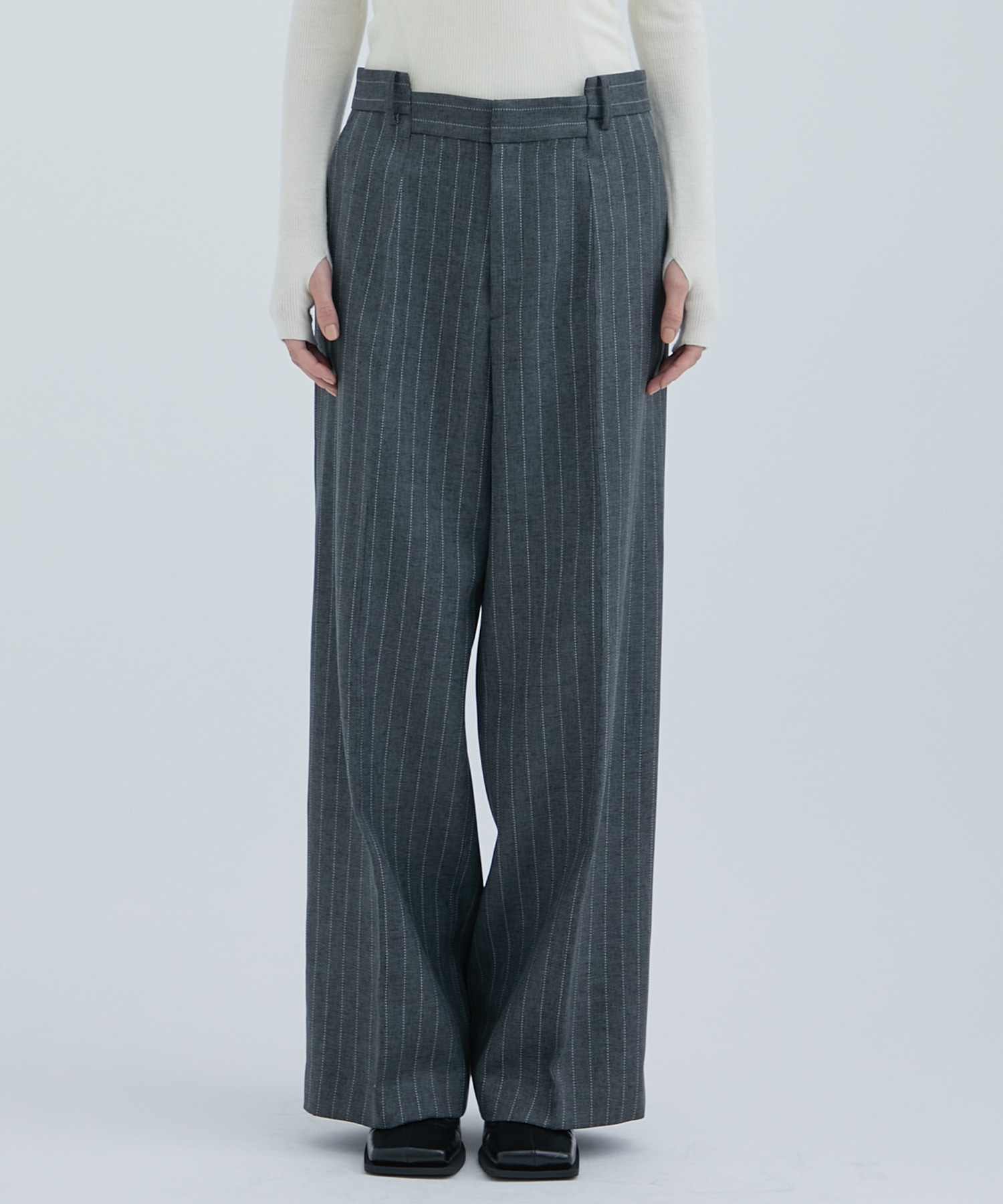 Side Paneled Trousers Pinstripe STUDIOUS