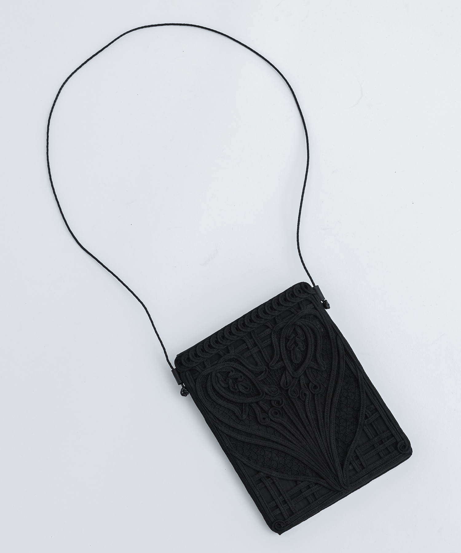 Cording Embroidery Pouch With Leather Strap(FREE BLACK): Mame