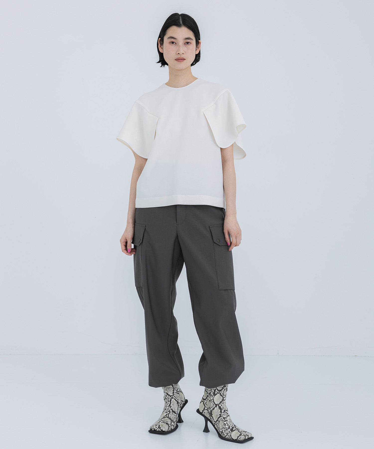 Eine panel sleeve pullover OW(2 OFF WHITE): AKIRANAKA: WOMENS 