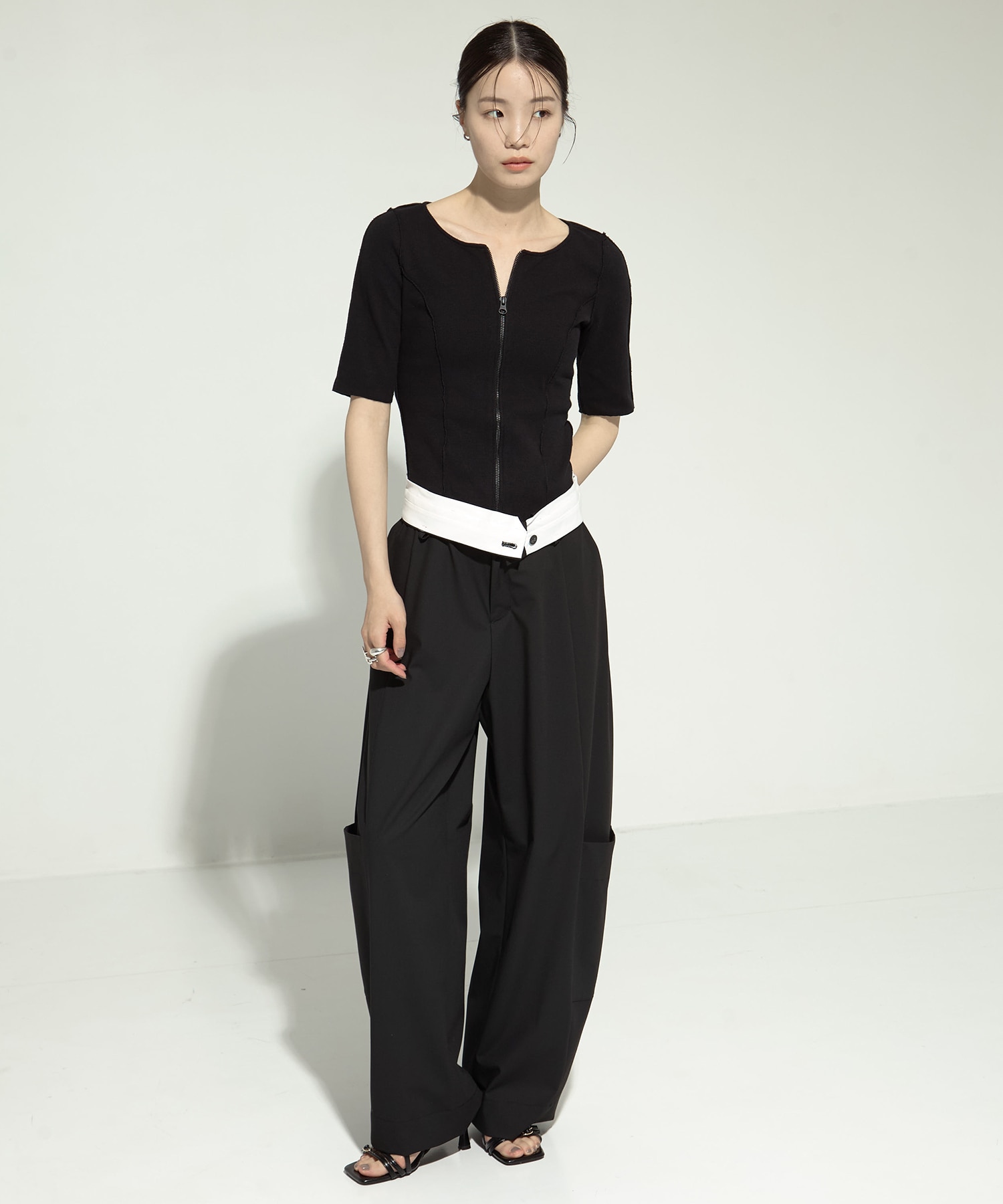 Half Sleeve Zip Up Rib Top STUDIOUS