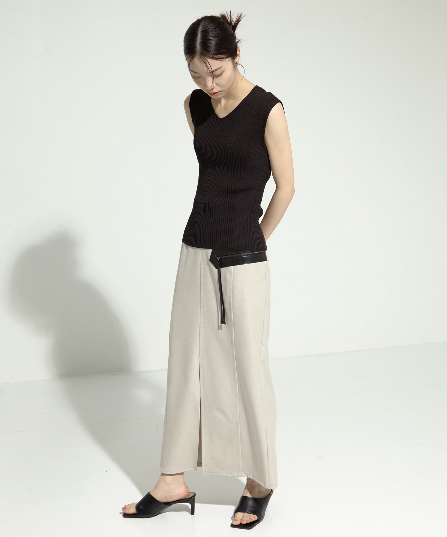 V-Neck Rib Knit Top STUDIOUS