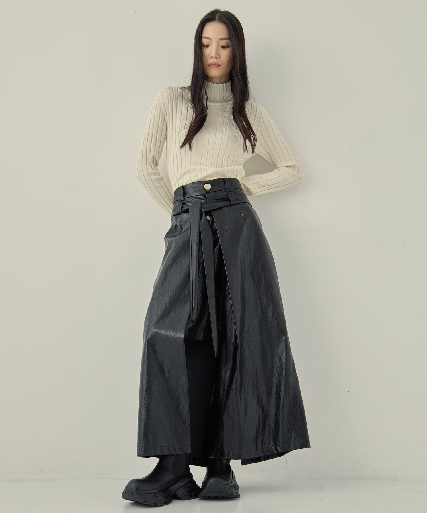 2way Silhouette Skirt STUDIOUS