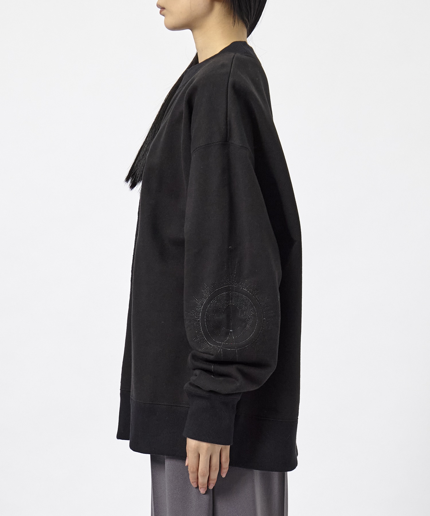 ORB EMBROIDERY SWEAT MUKASA