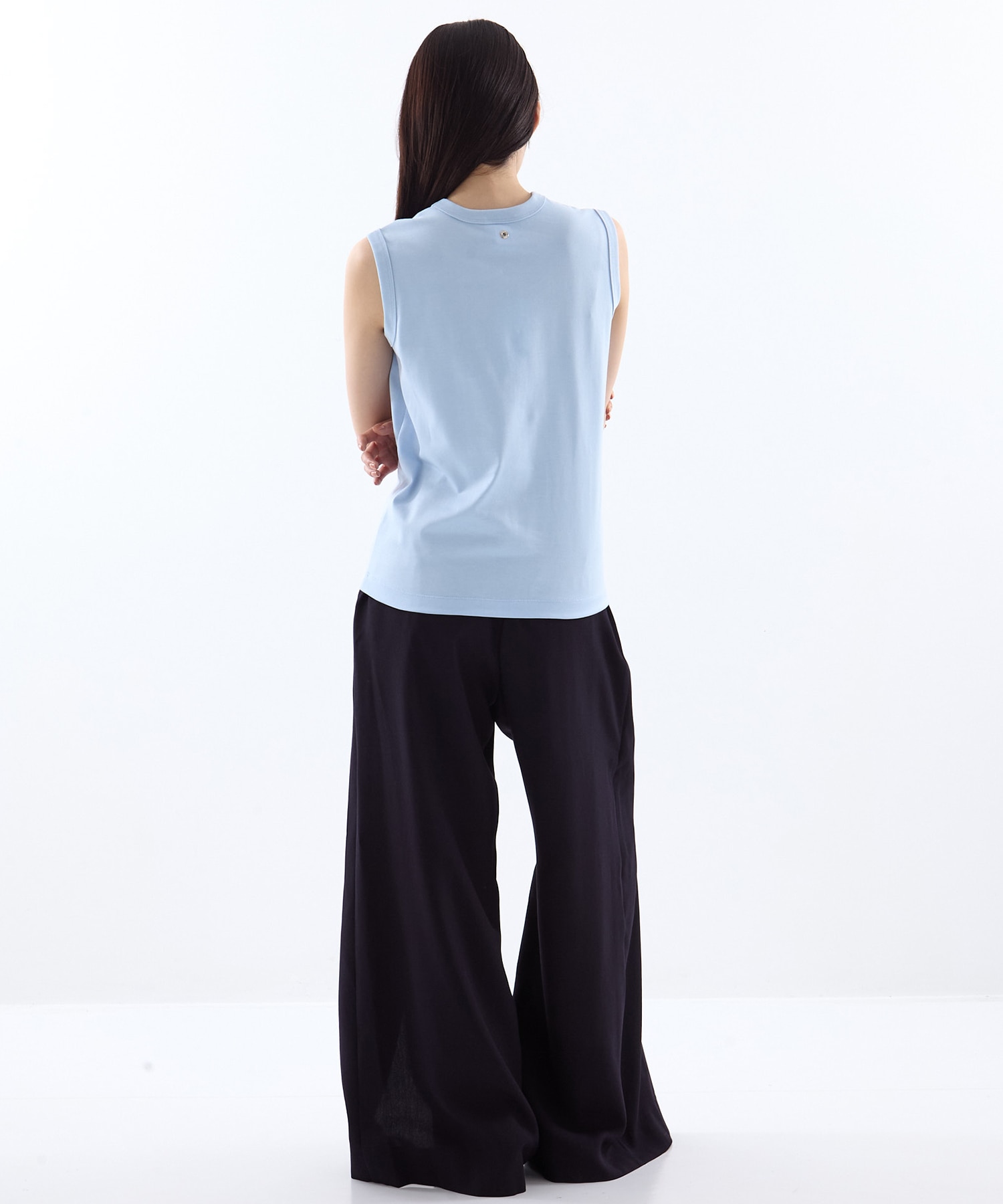 REFINA SLEEVELESS T-SHIRT CINOH