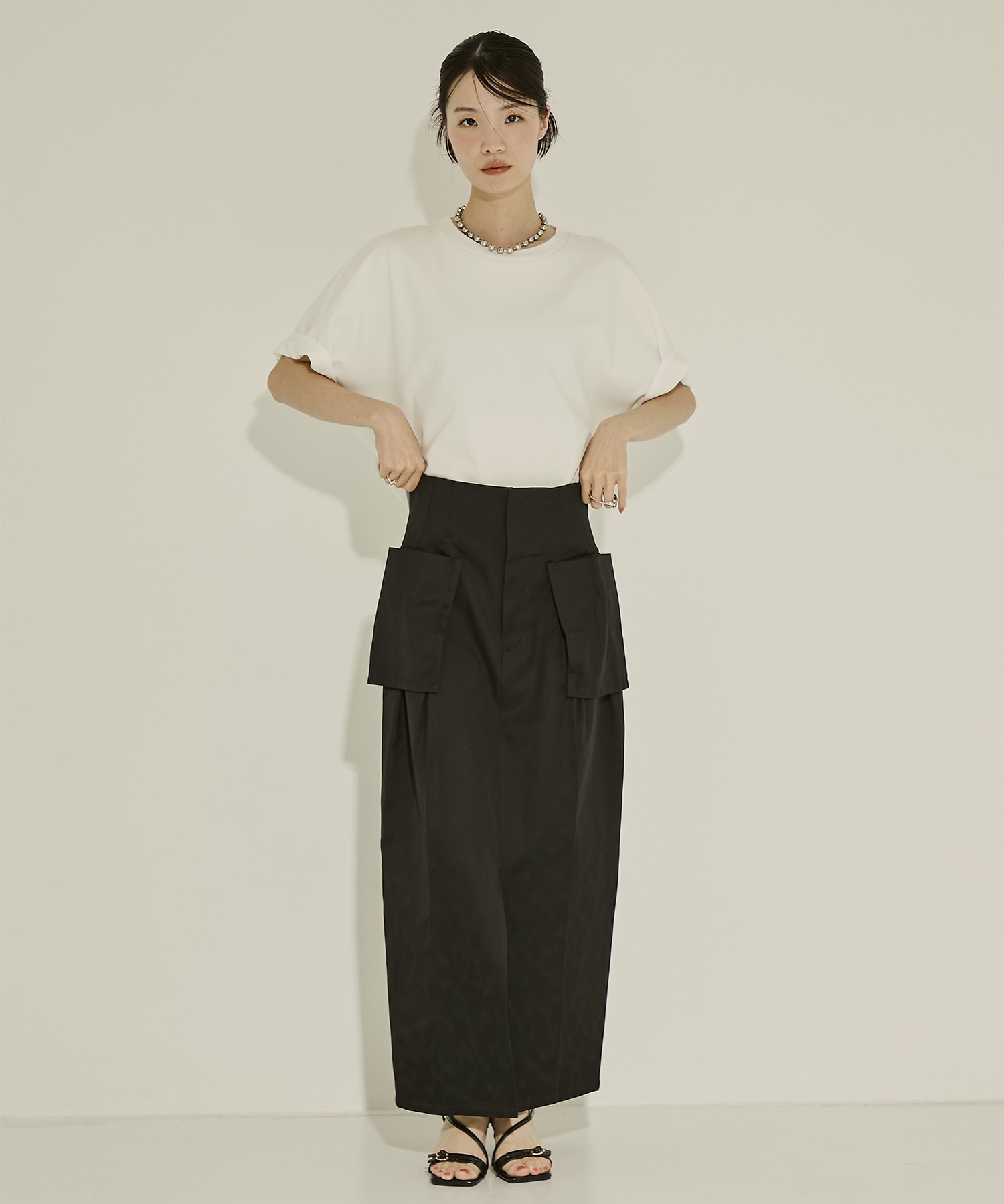Leaf Jacquard Skirt STUDIOUS