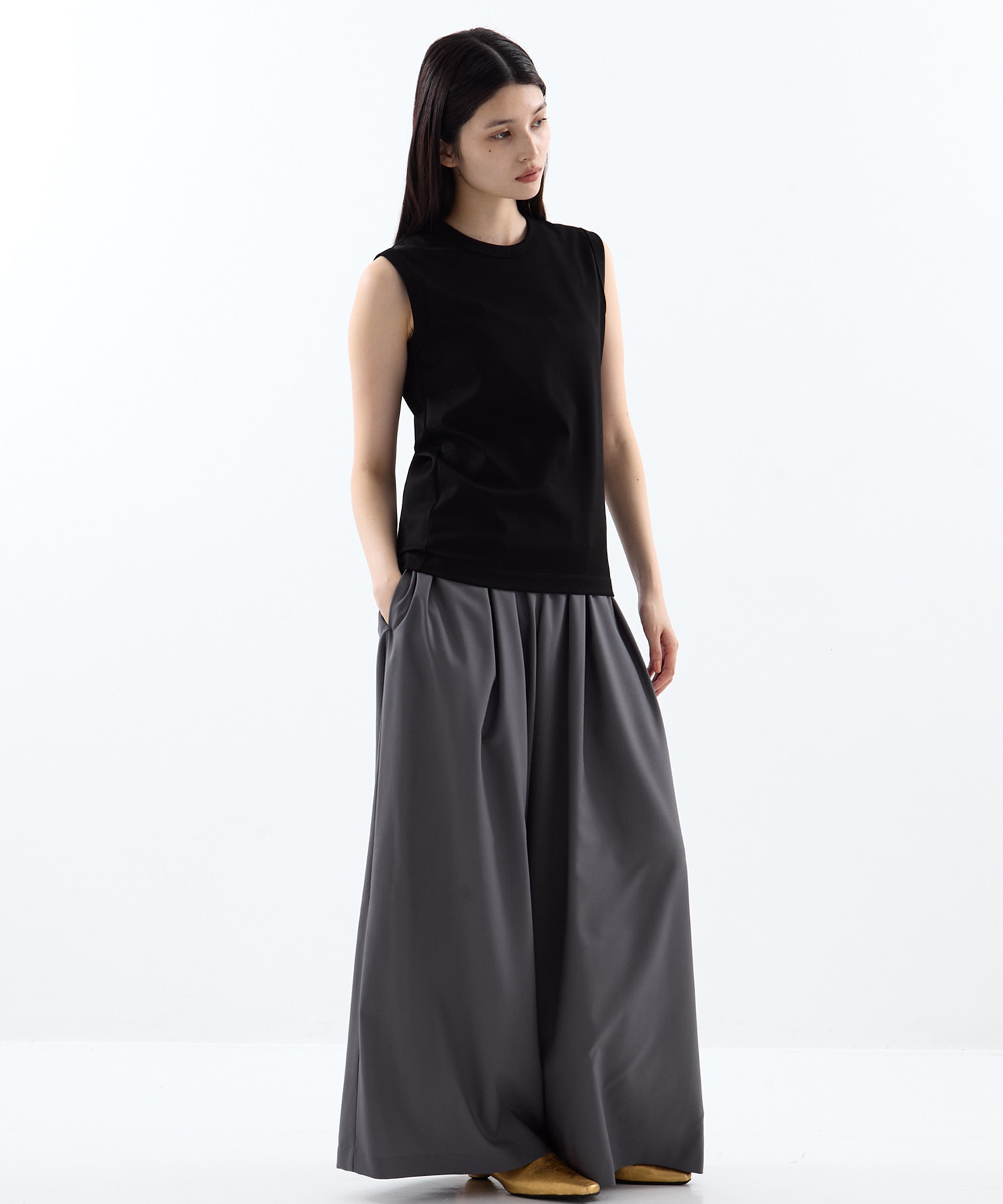 Curved Line Low Heel Metallic Babouche Shoes Mame Kurogouchi