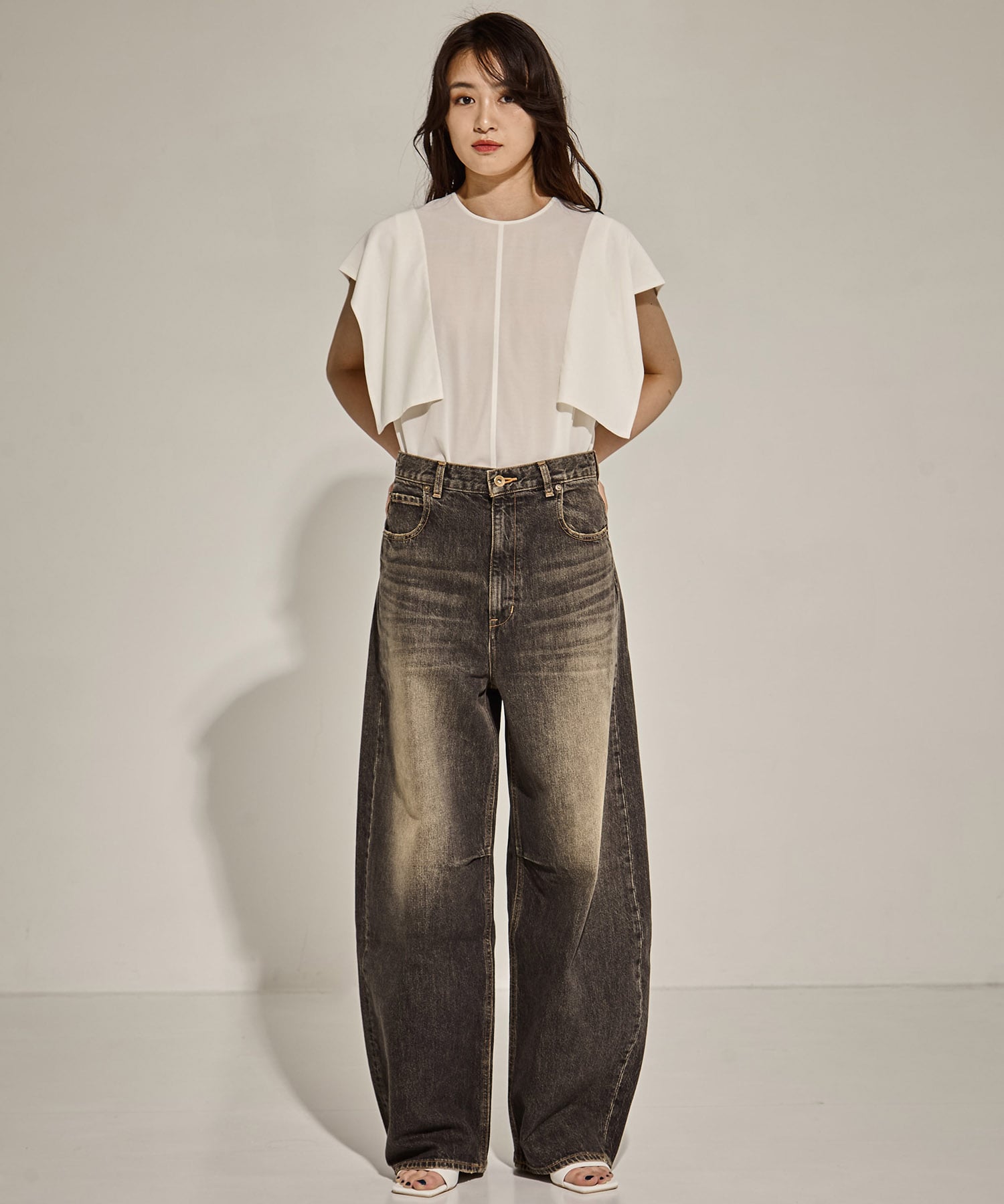 SQUARE SLEEVE BLOUSE CLANE