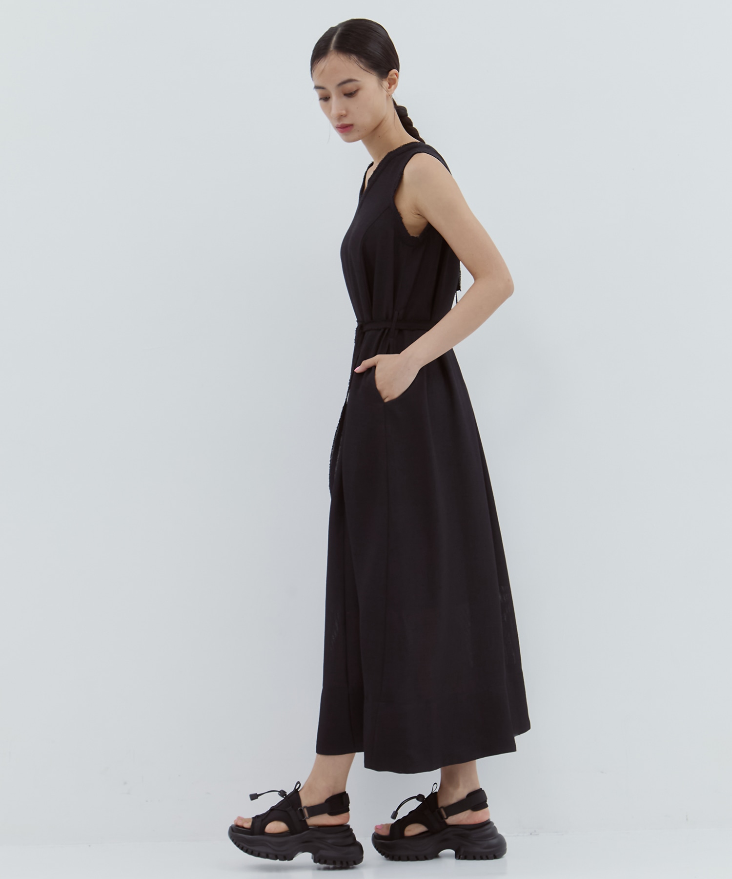 V Neck Sleeveless Mesh Dress STUDIOUS