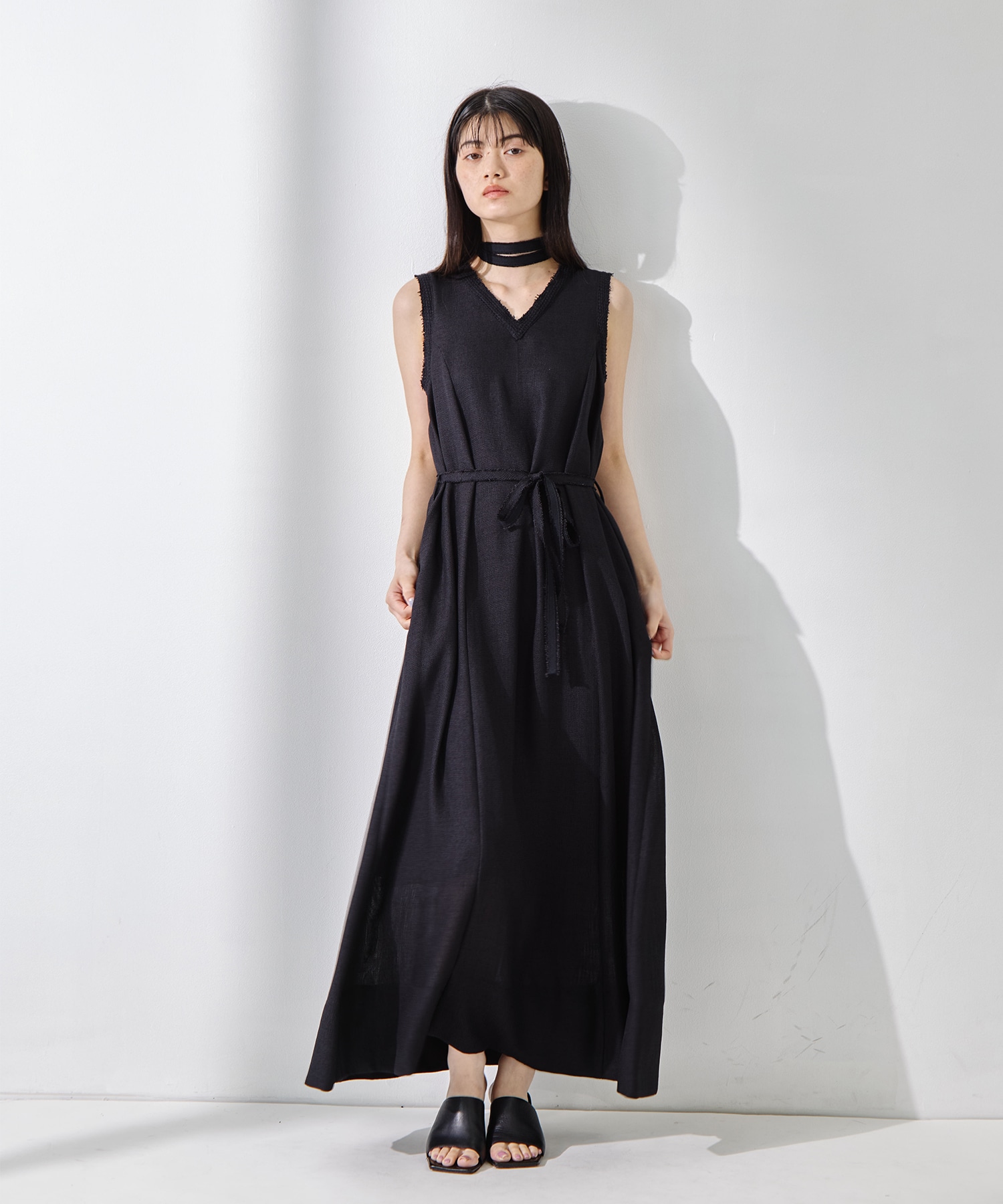 V Neck Sleeveless Mesh Dress STUDIOUS