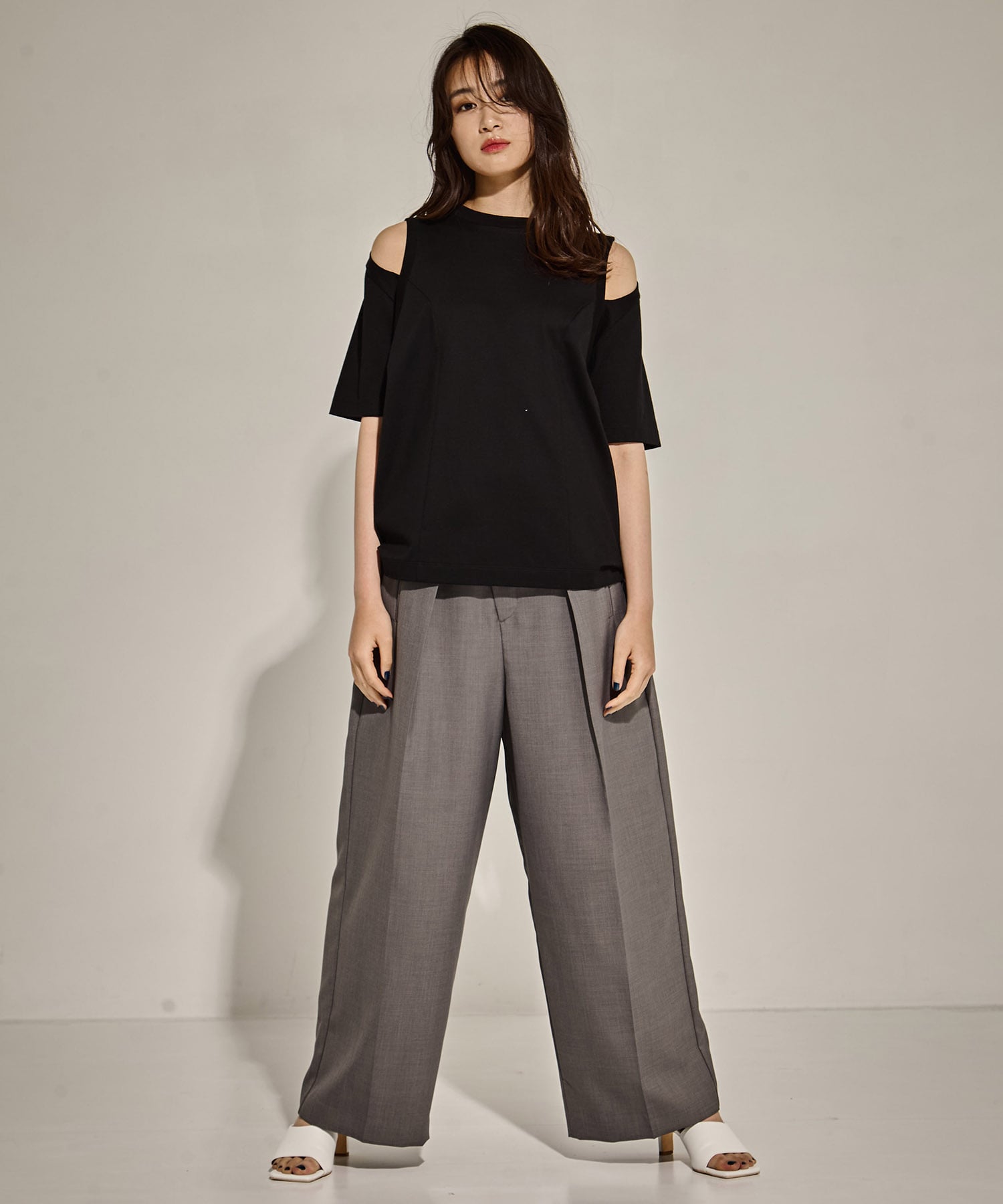 別注CUT OUT T-SHIRT CINOH