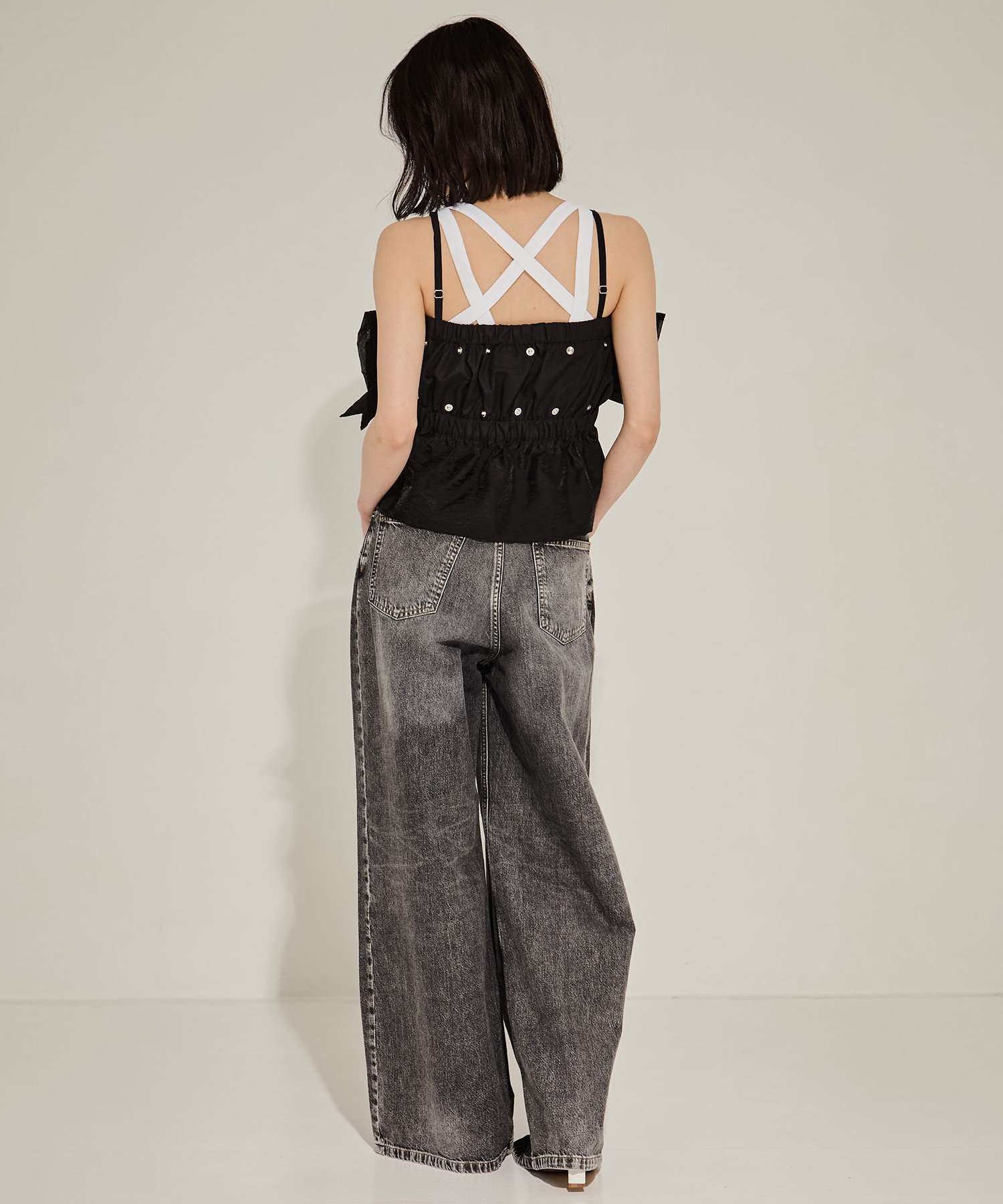 別注frower frill vest HOUGA