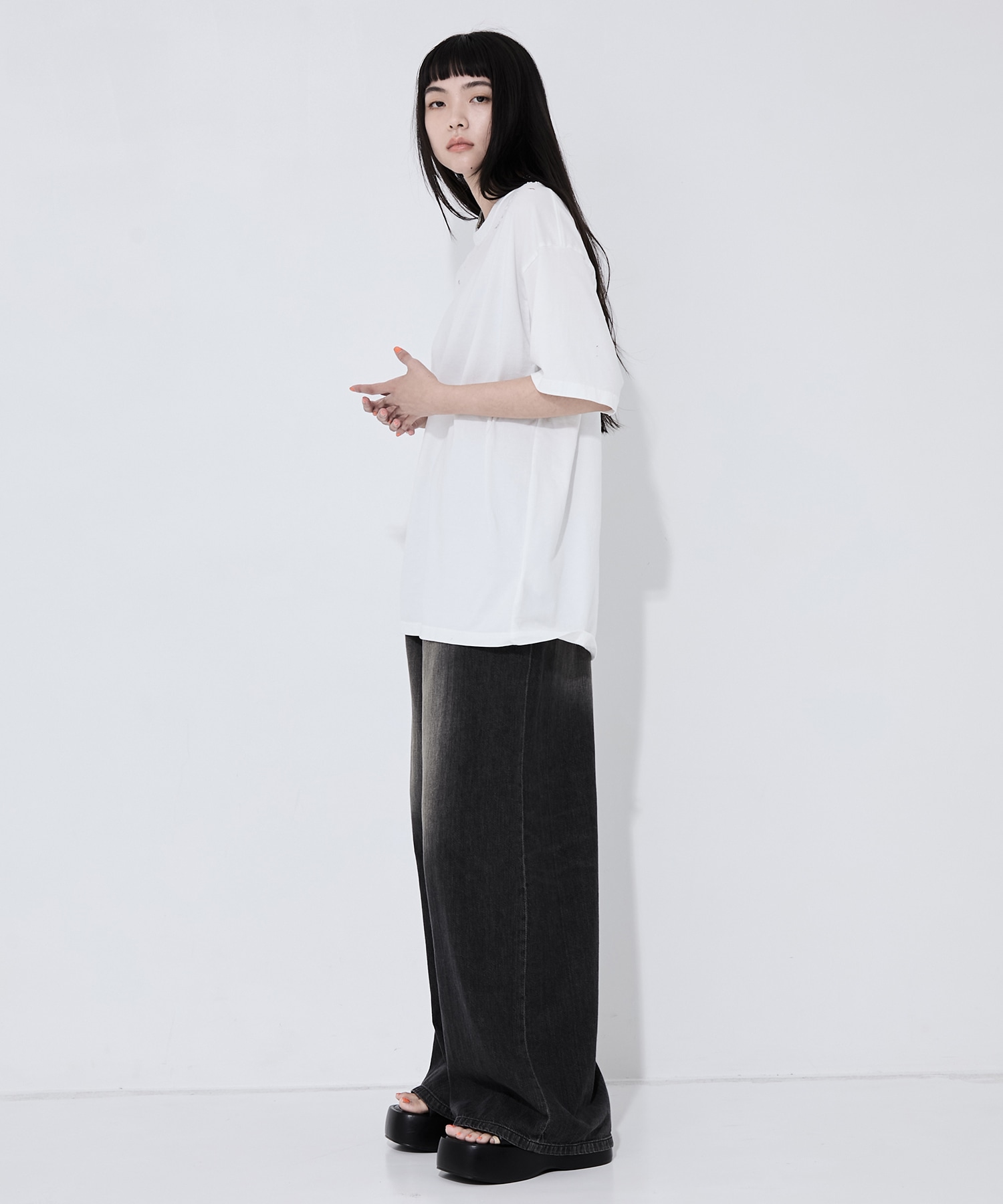 CRUSH DESIGN OVER TEE CLANE