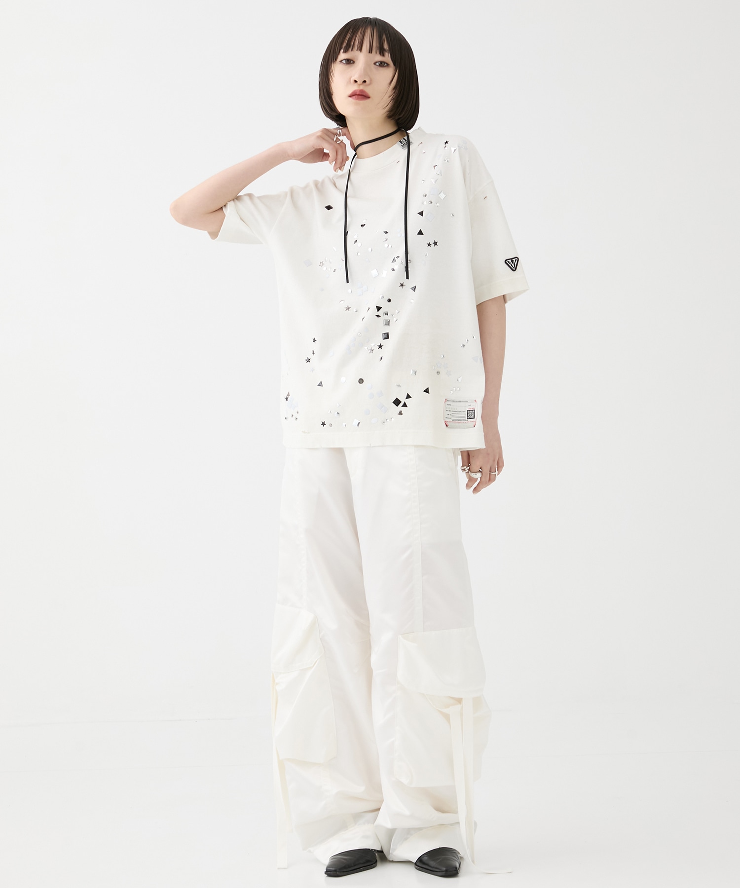 EMBELLISHED DISTRESSED TEE Maison MIHARA YASUHIRO