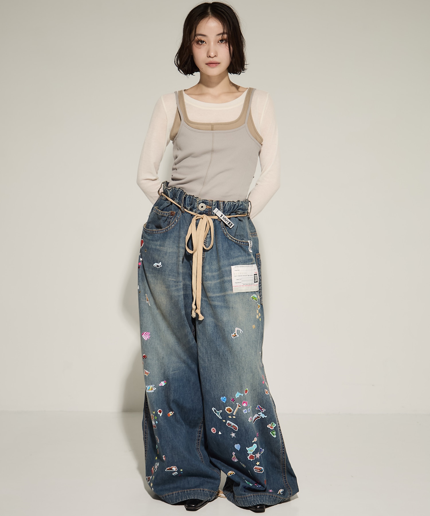 HUGE DETAIL STICKER JEANS(38 BLUE): Maison MIHARA YASUHIRO