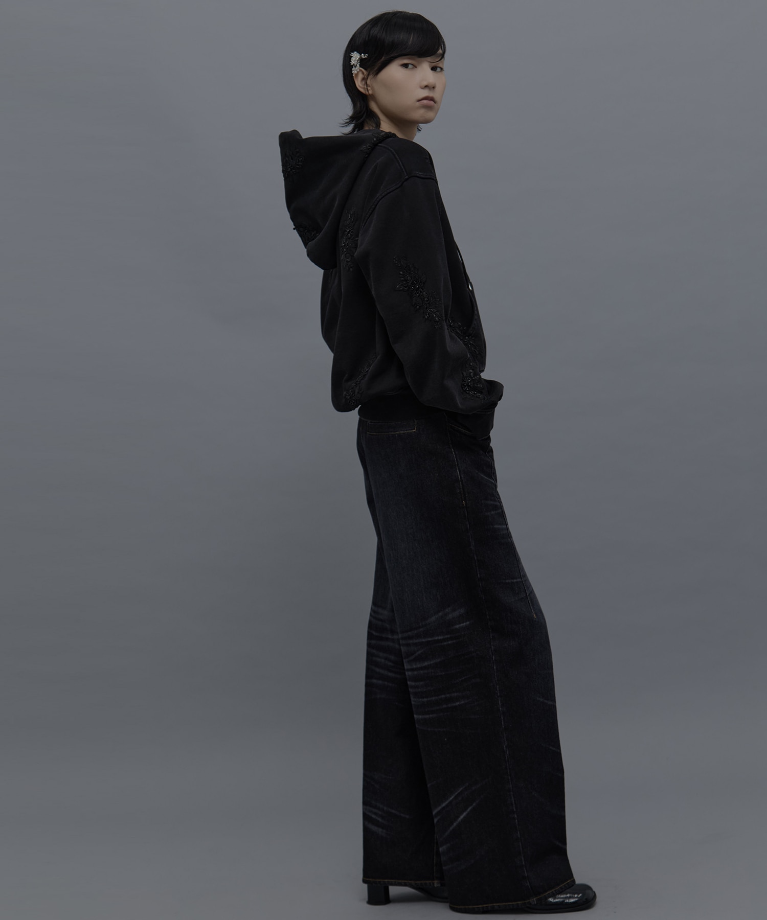 Tucked Wide Leg Jeans STUDIOUS