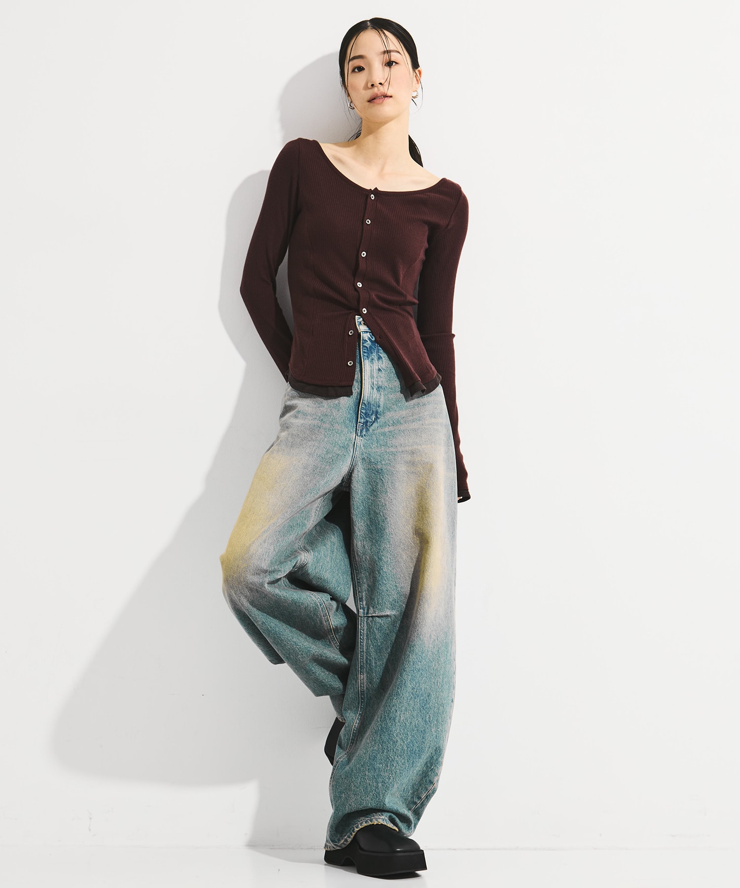 Damaged Barrel Leg Jeans STUDIOUS