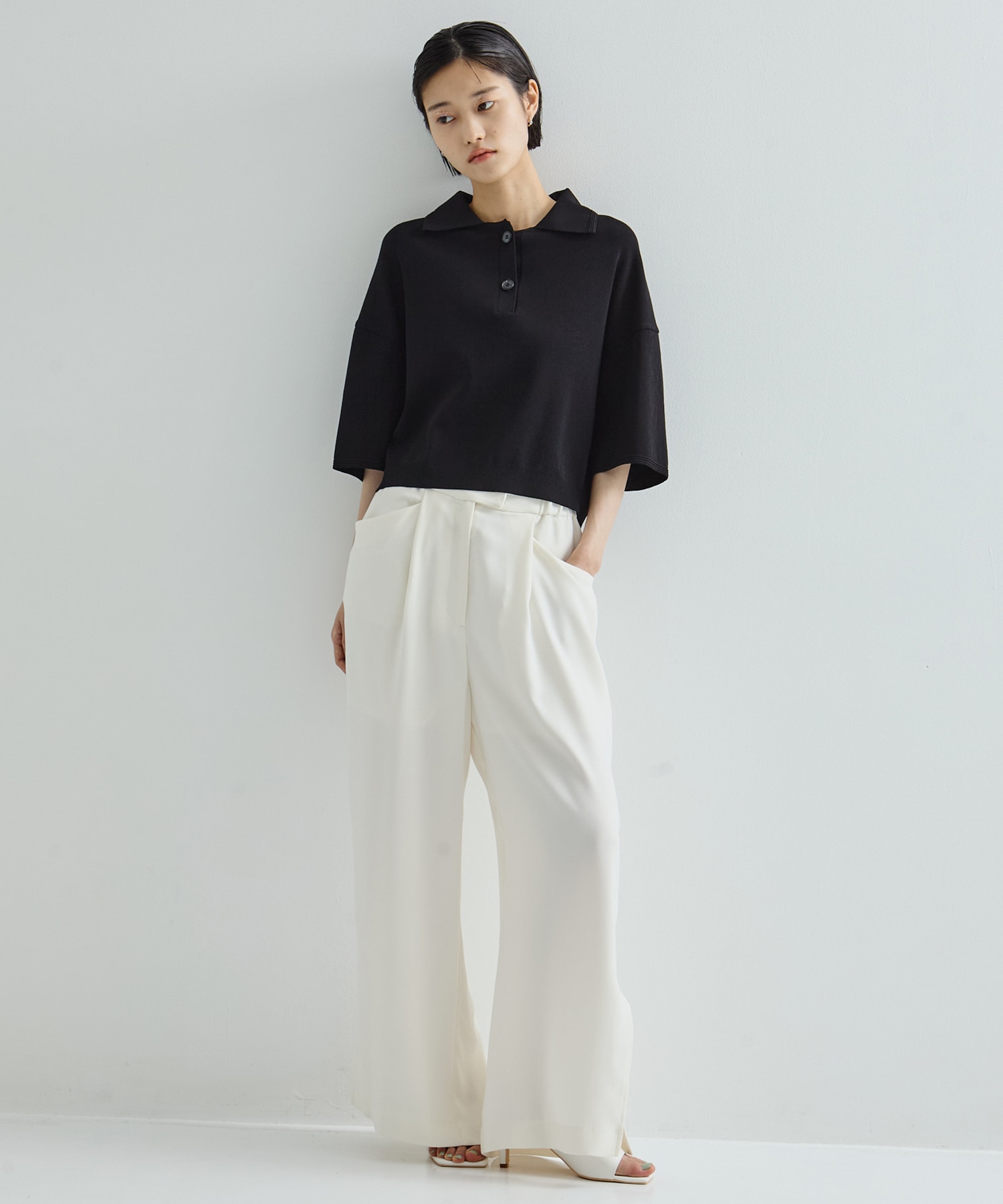 BACK SATIN SIDE SLIT PANTS STUDIOUS