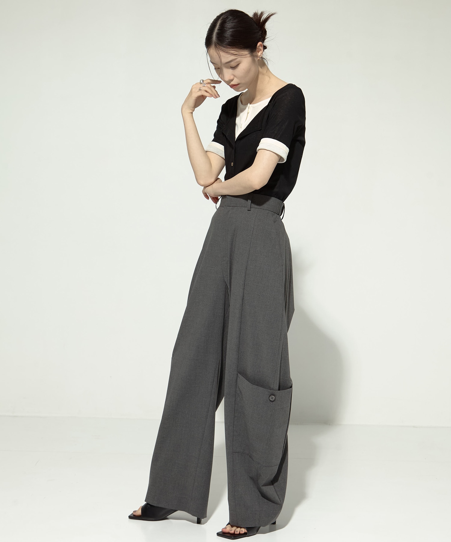 Barrel Leg Cargo Trousers STUDIOUS