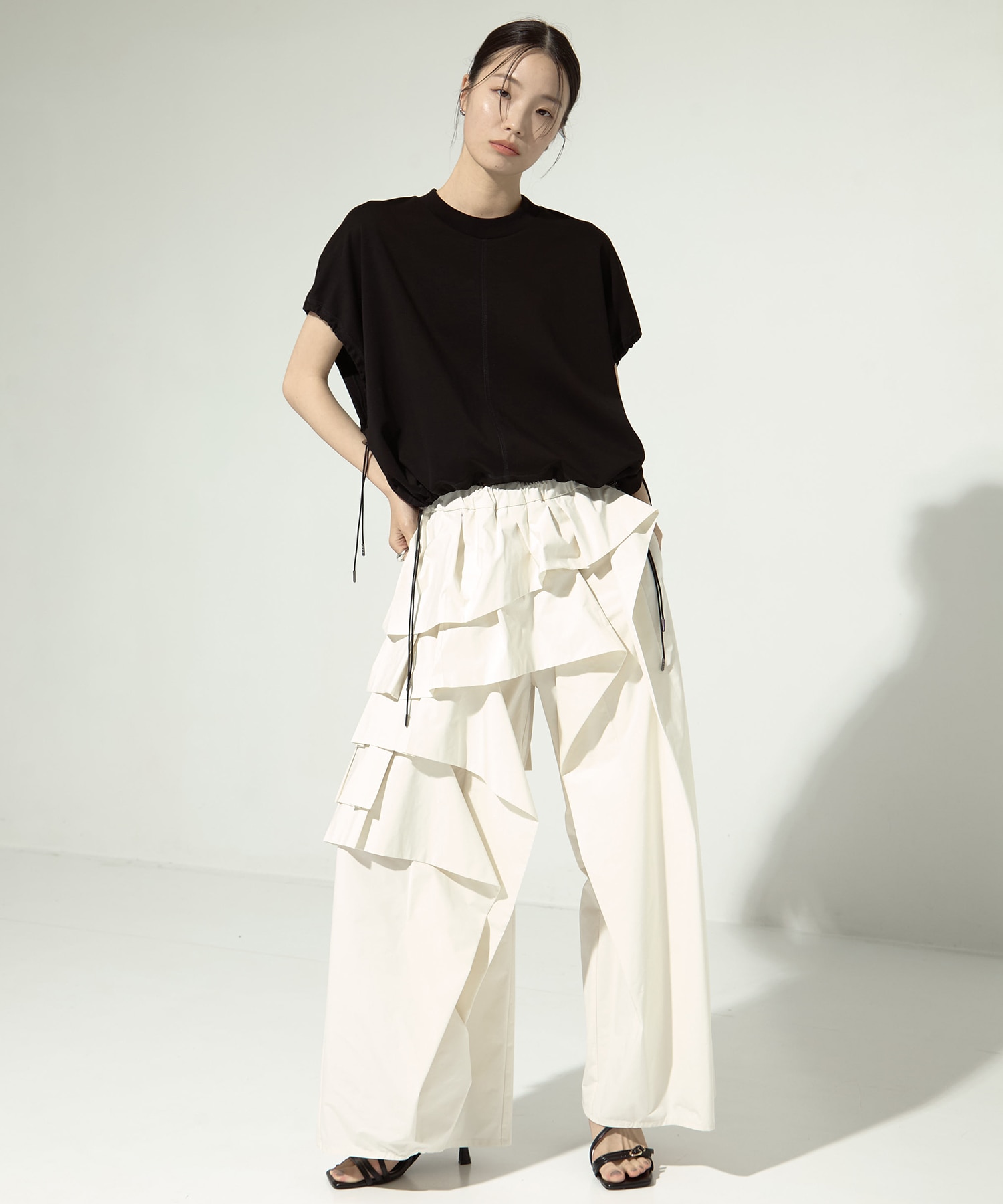 別注 RUFFLE PANTS TAAKK