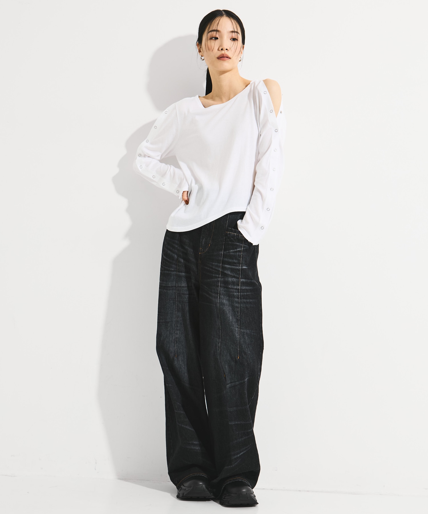 SHOULDER SNAP LONG SLEEVE TEE STUDIOUS