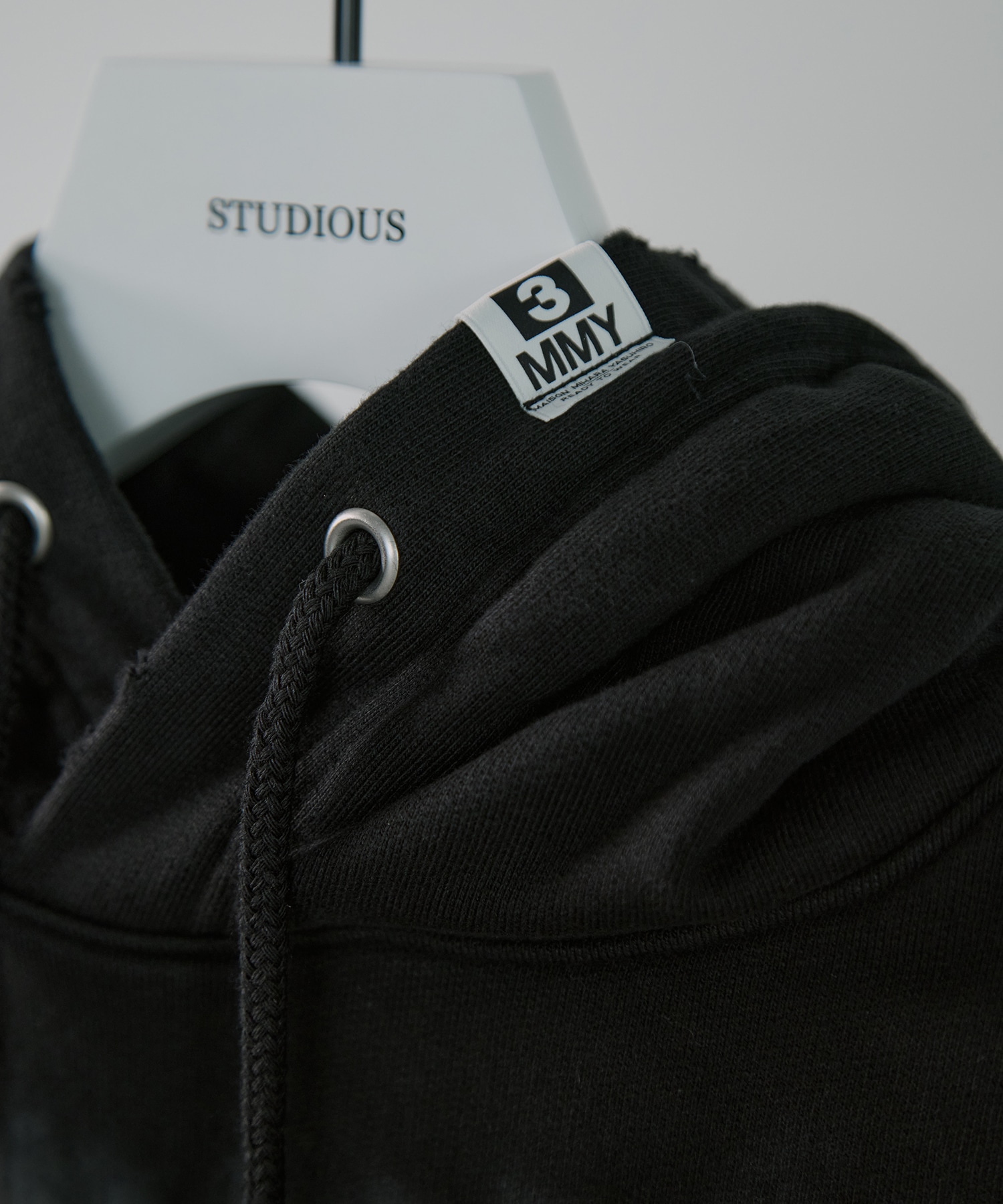 EMBELLISHED DISTRESSED HOODIE Maison MIHARA YASUHIRO