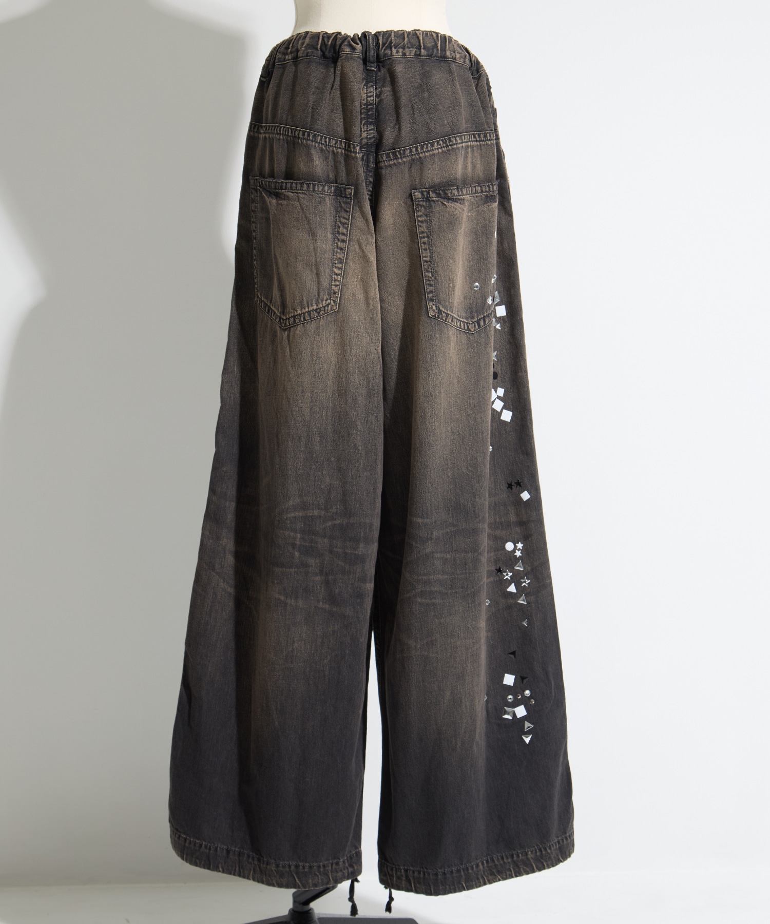 EMBELLISED JEANS Maison MIHARA YASUHIRO