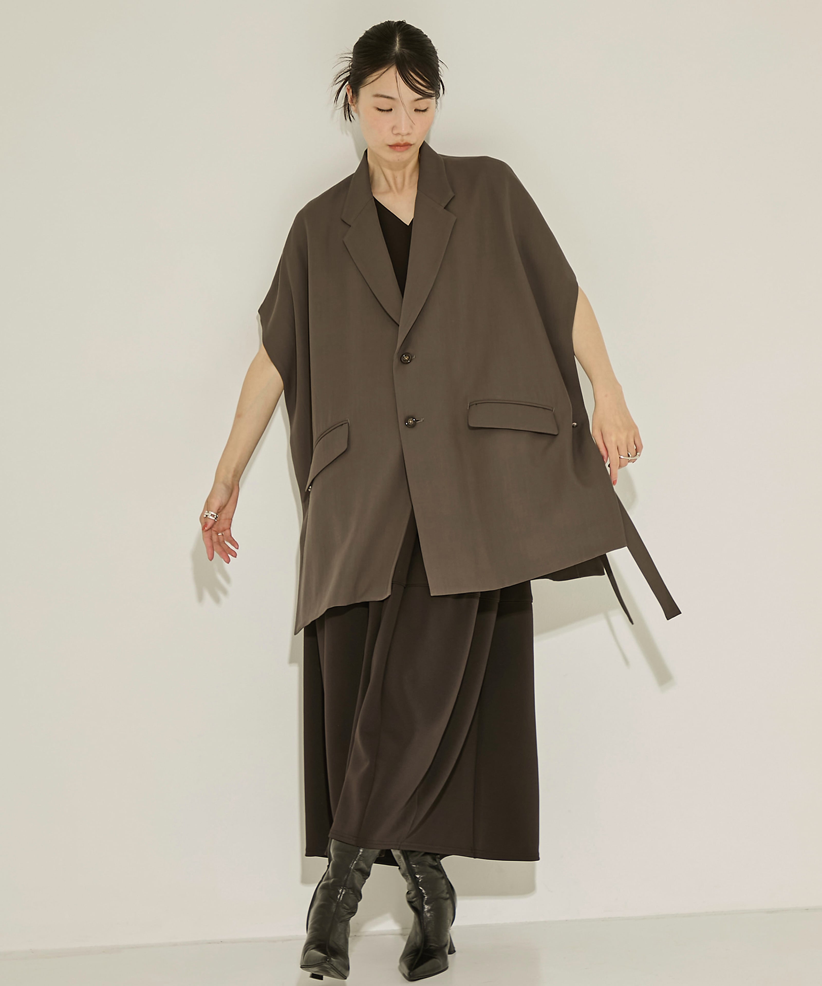 Square Vest UJOH
