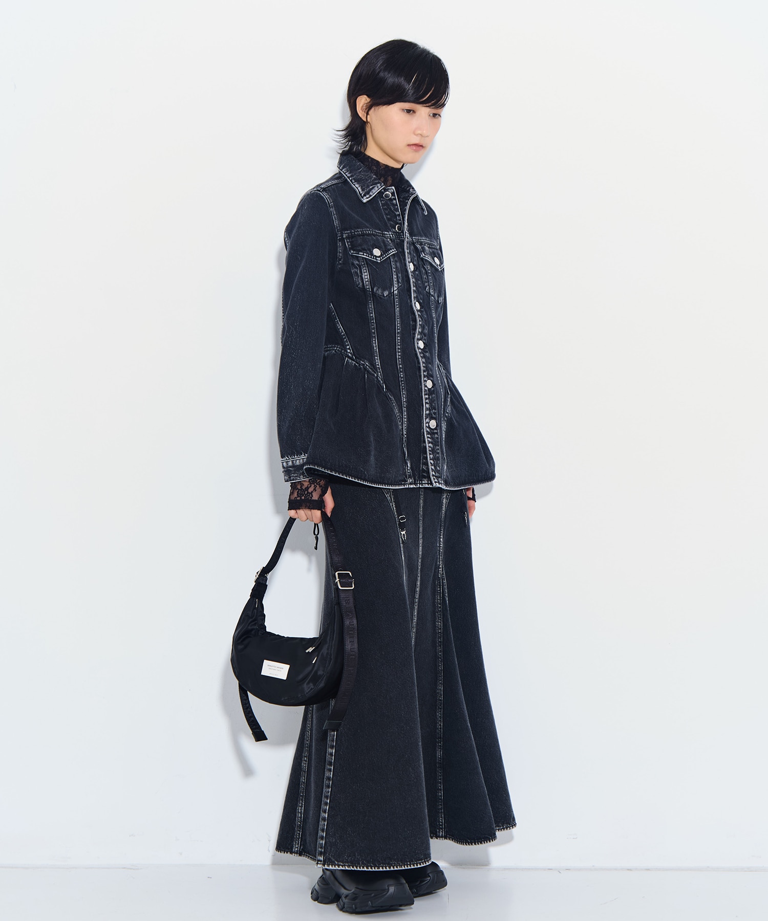 別注nylon moon shoulder bag(FREE BLACK): beautiful people