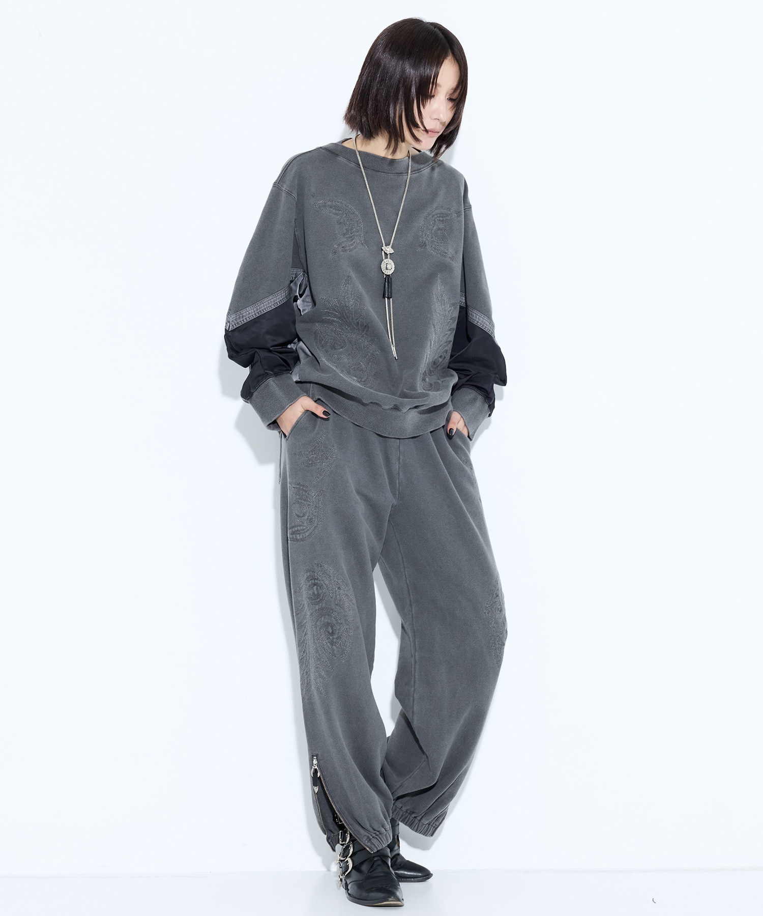 Metal loop tie TOGA