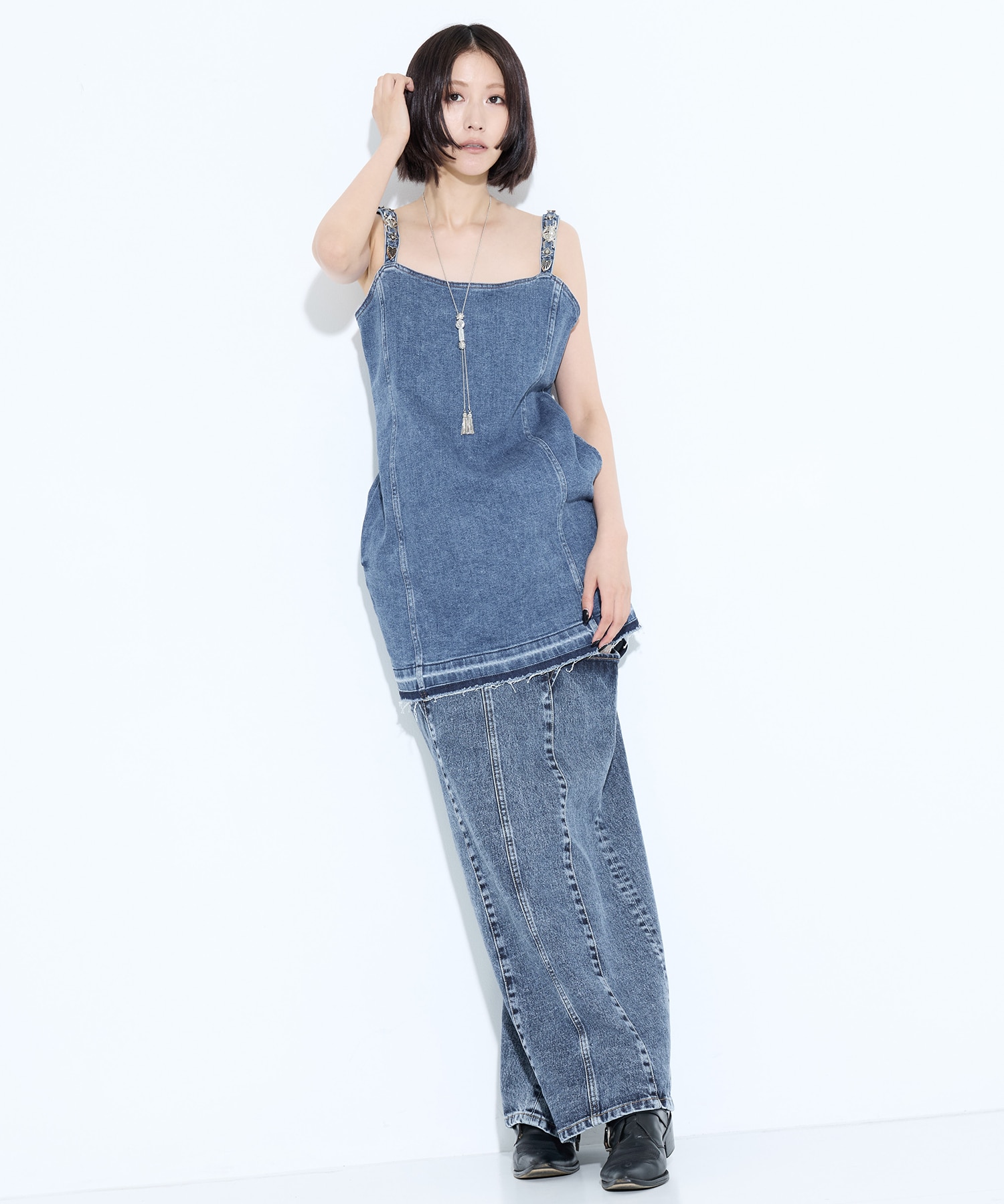 Metal loop tie small TOGA