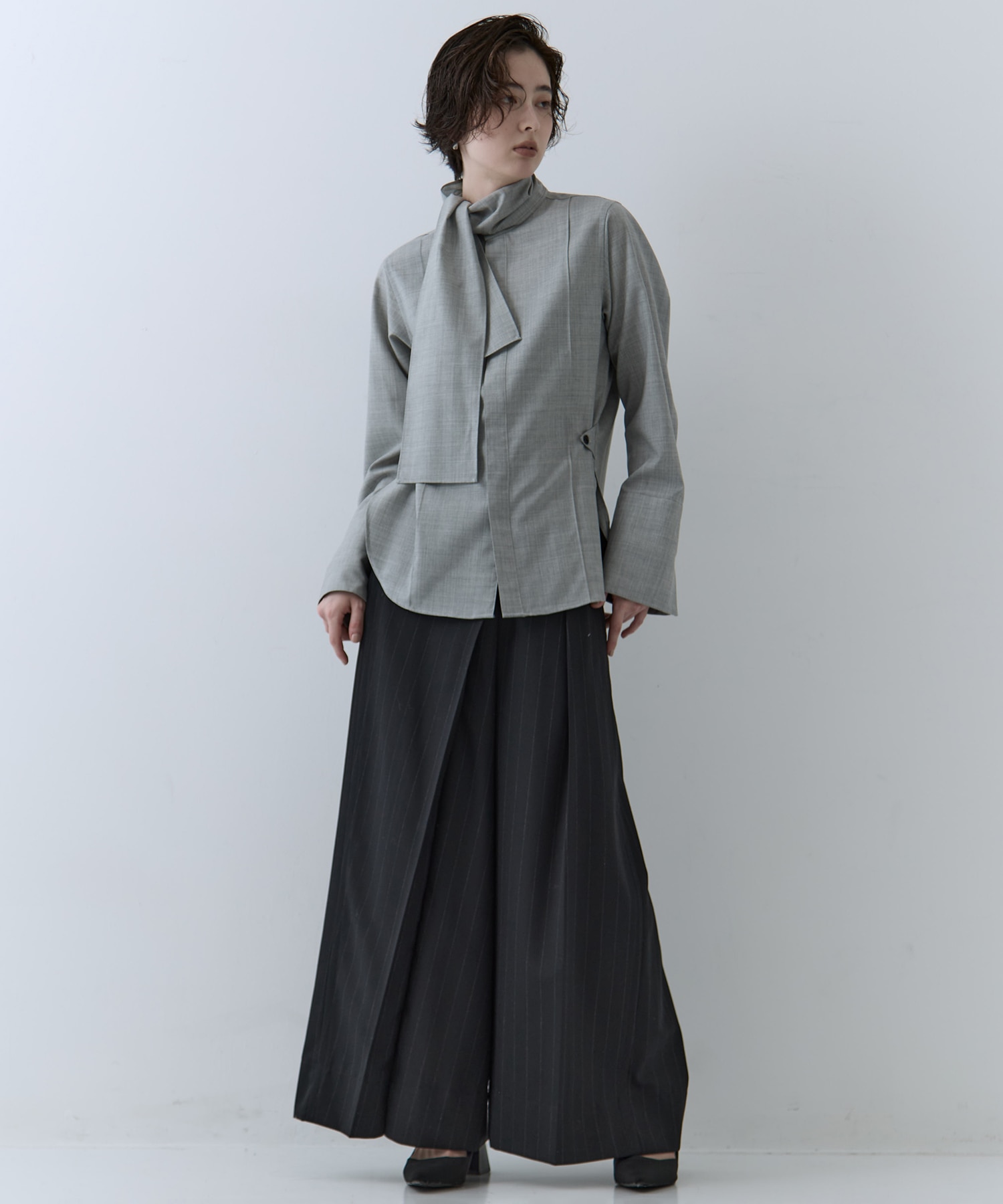 Waist Tucked Wool Shirt STUDIOUS