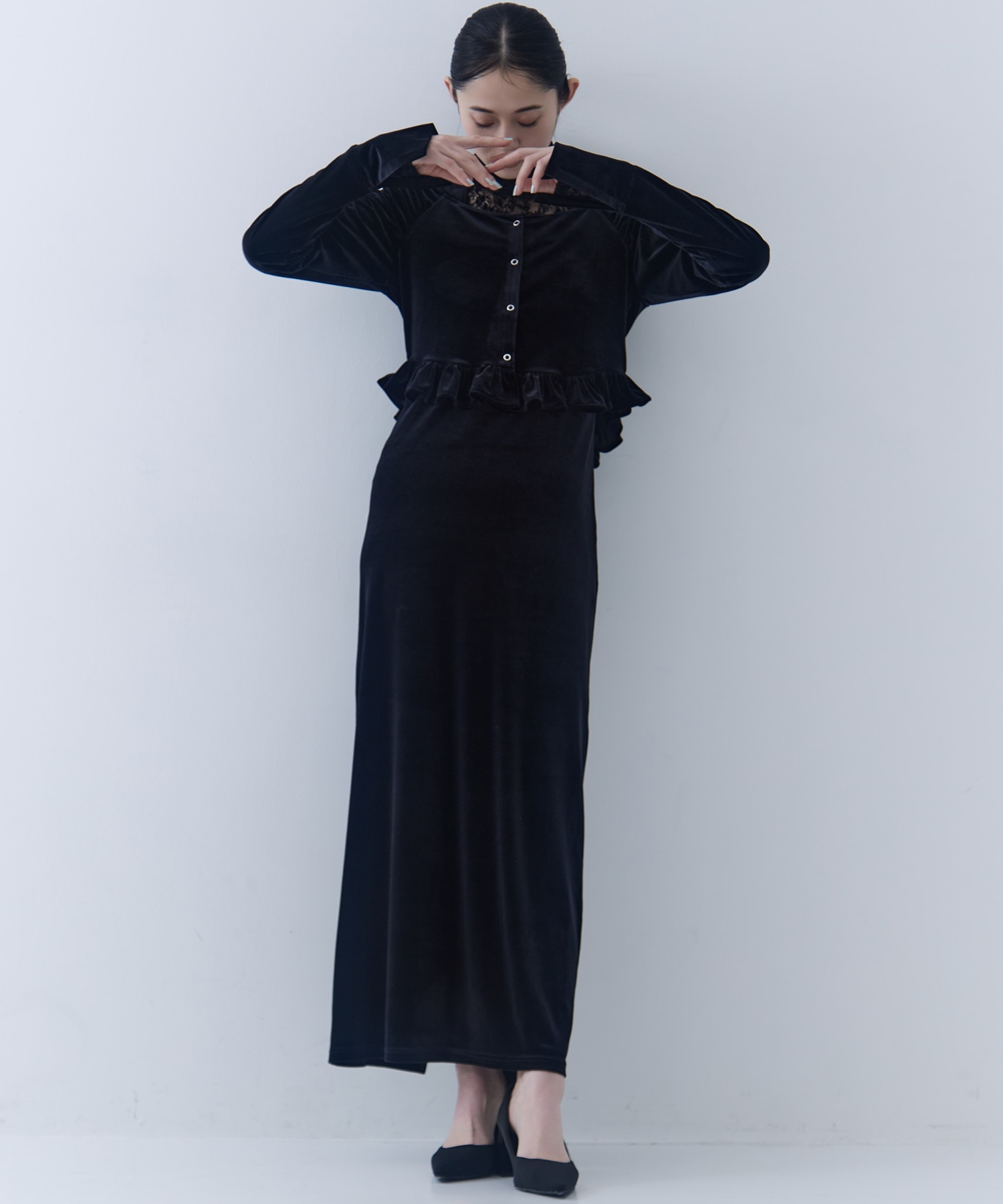 UND OFF SHOULDER VELOUR CARDIGAN SET DRESS AMERI