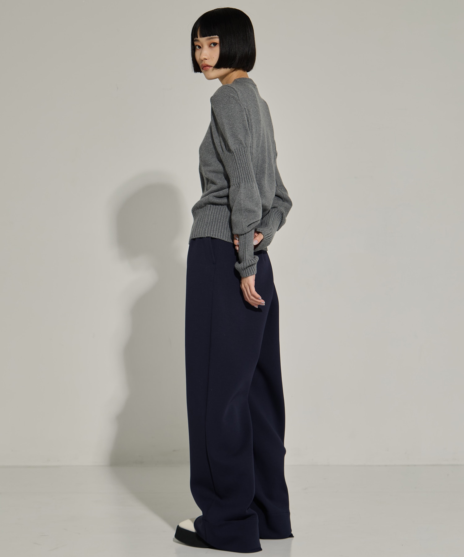 AKES-005（パフスリーブニット） AKANE UTSUNOMIYA