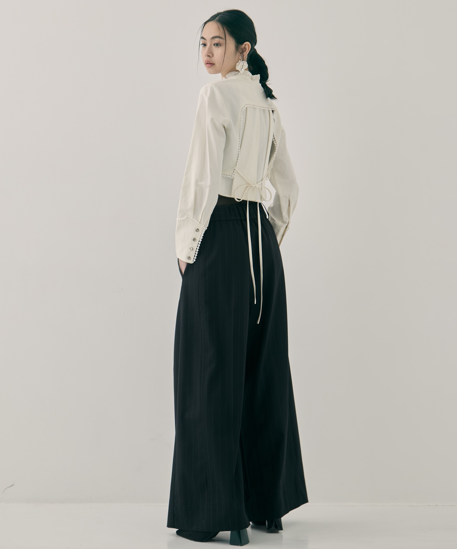 back curtain cropped blouse tanakadaisuke