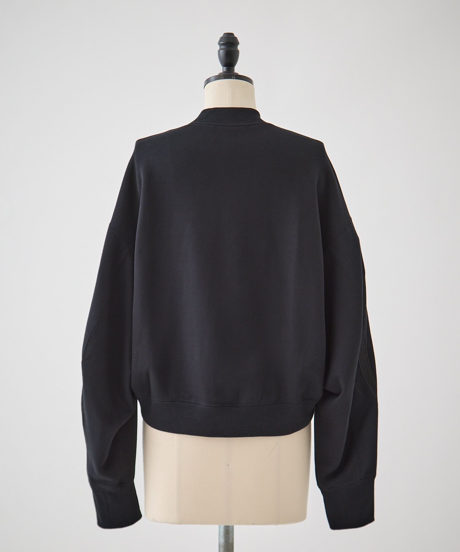 Floral Embroidery Short Sweat Top Mame Kurogouchi