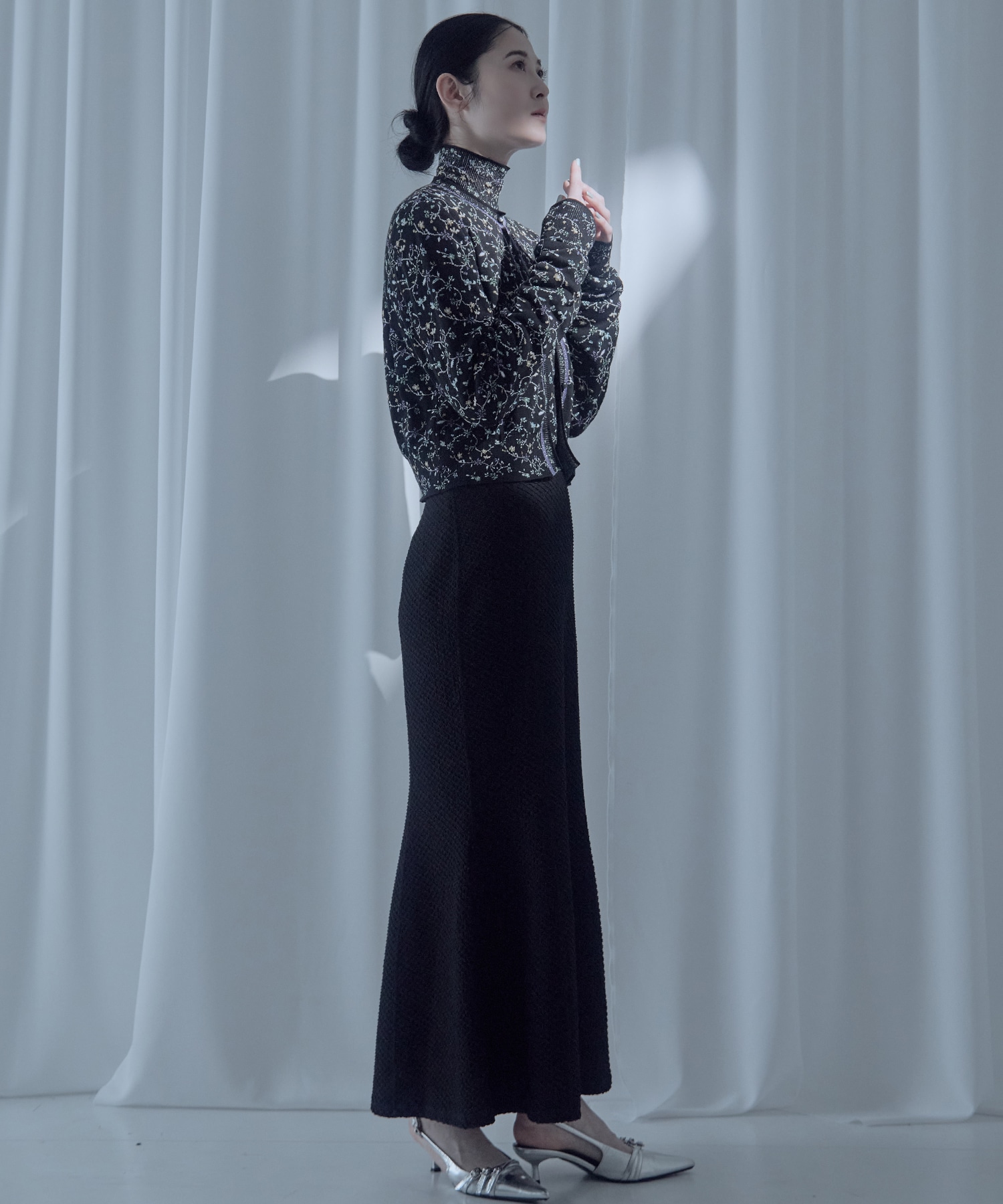 Floral Motif Glitter High Neck Knit Top Mame Kurogouchi